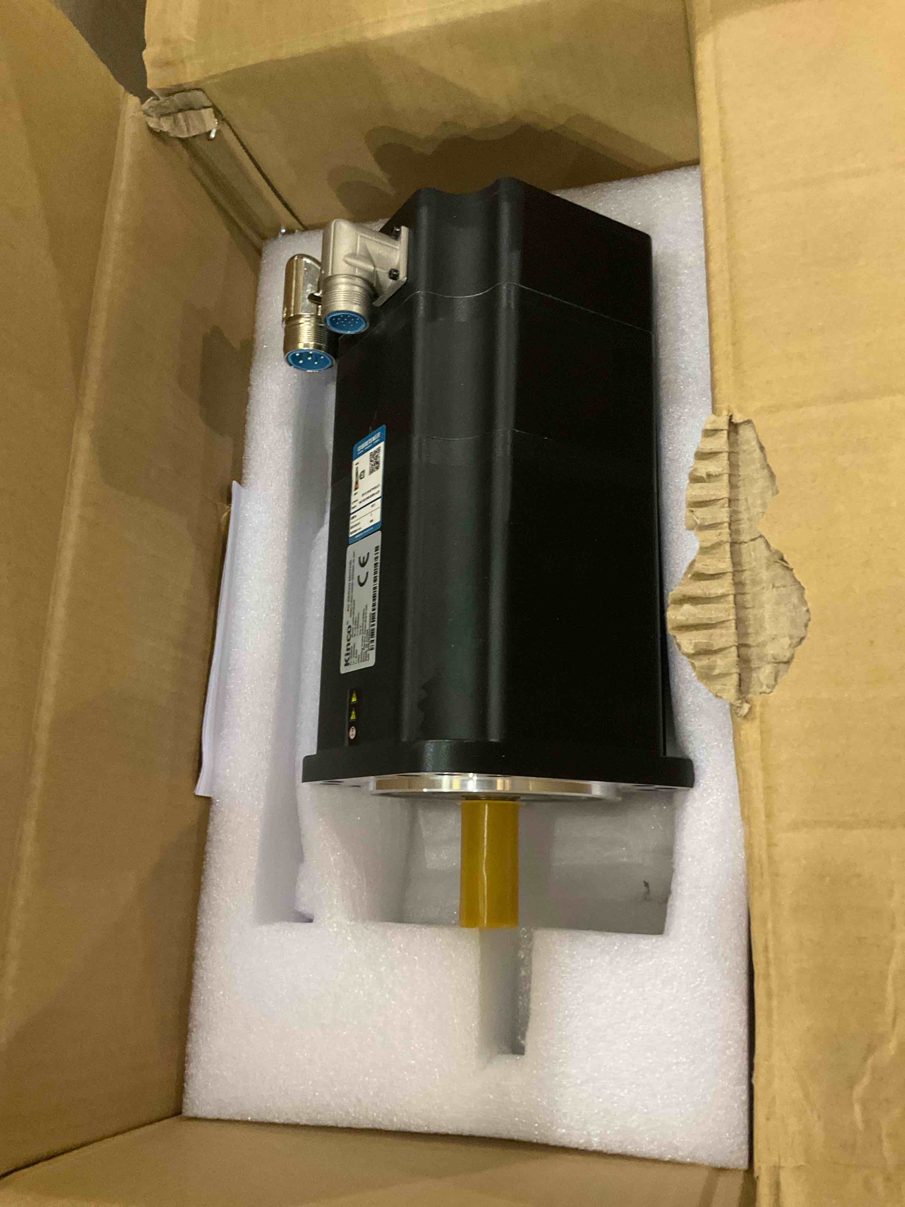 Servo Motor Kinco 400W with plug