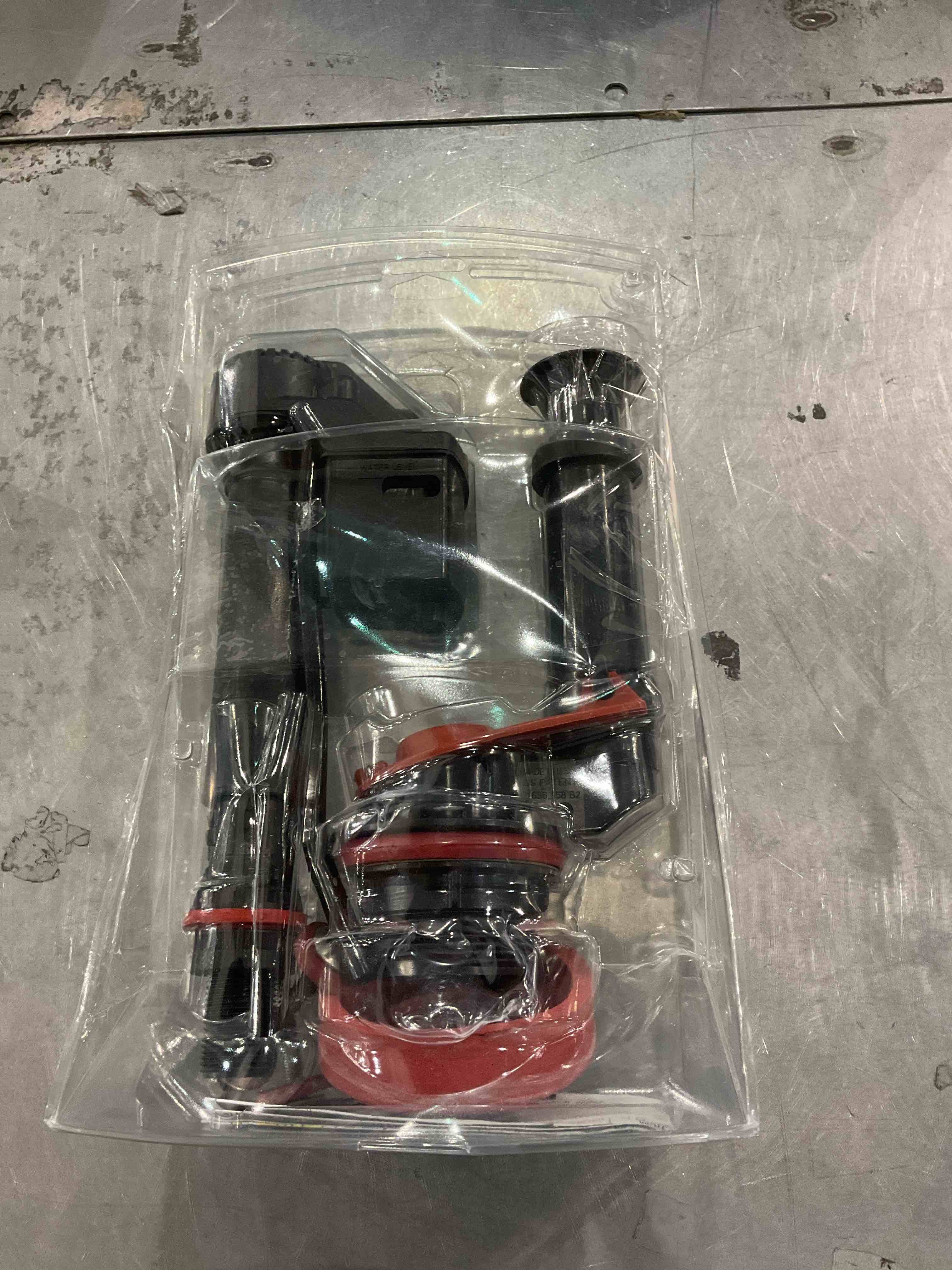 https://s3.amazonaws.com/lotting-images-prod/bidfta/PPE0317414_1730203553451.jpeg
