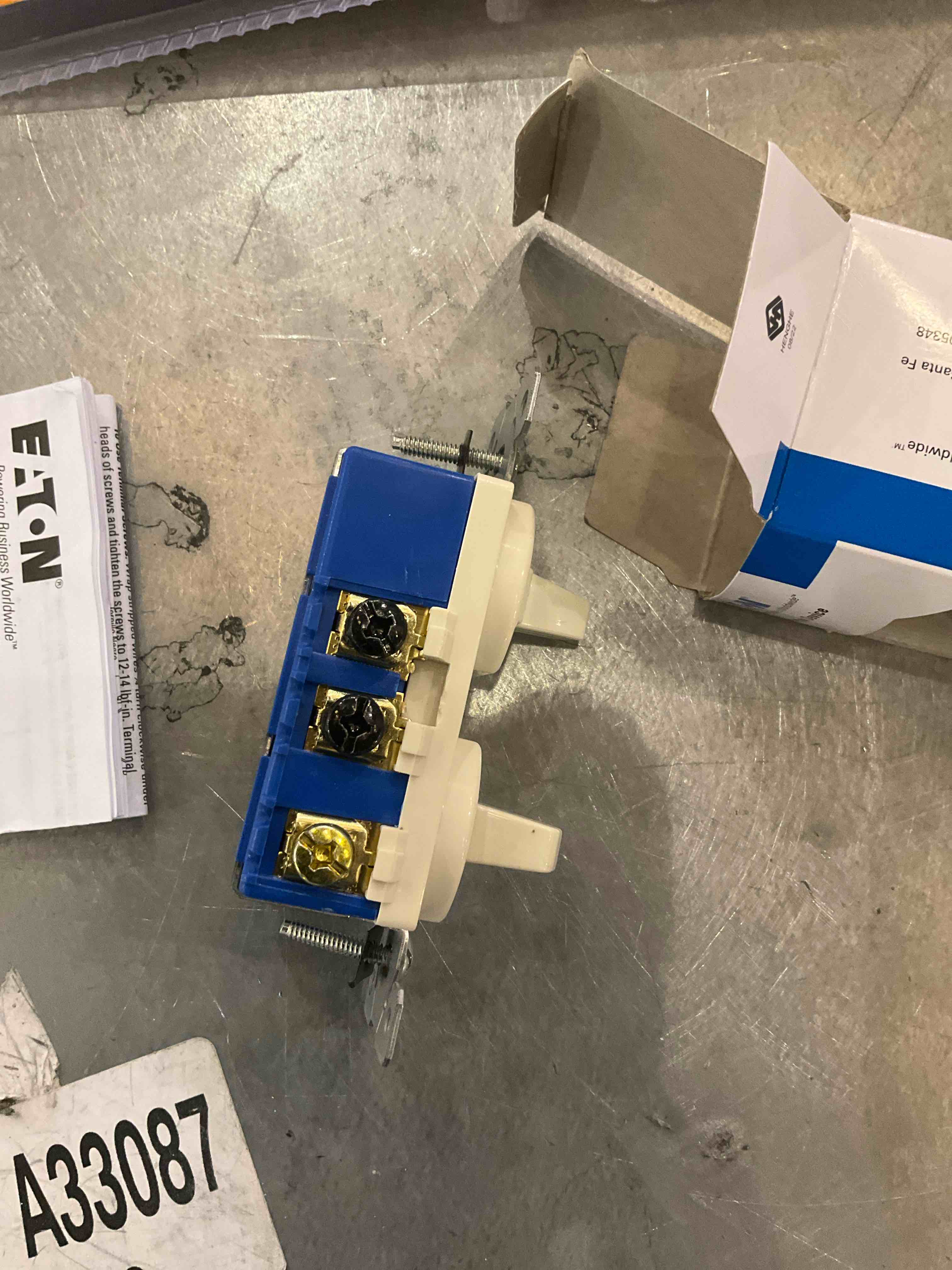 https://s3.amazonaws.com/lotting-images-prod/bidfta/PPE0317457_1730137438274.jpeg