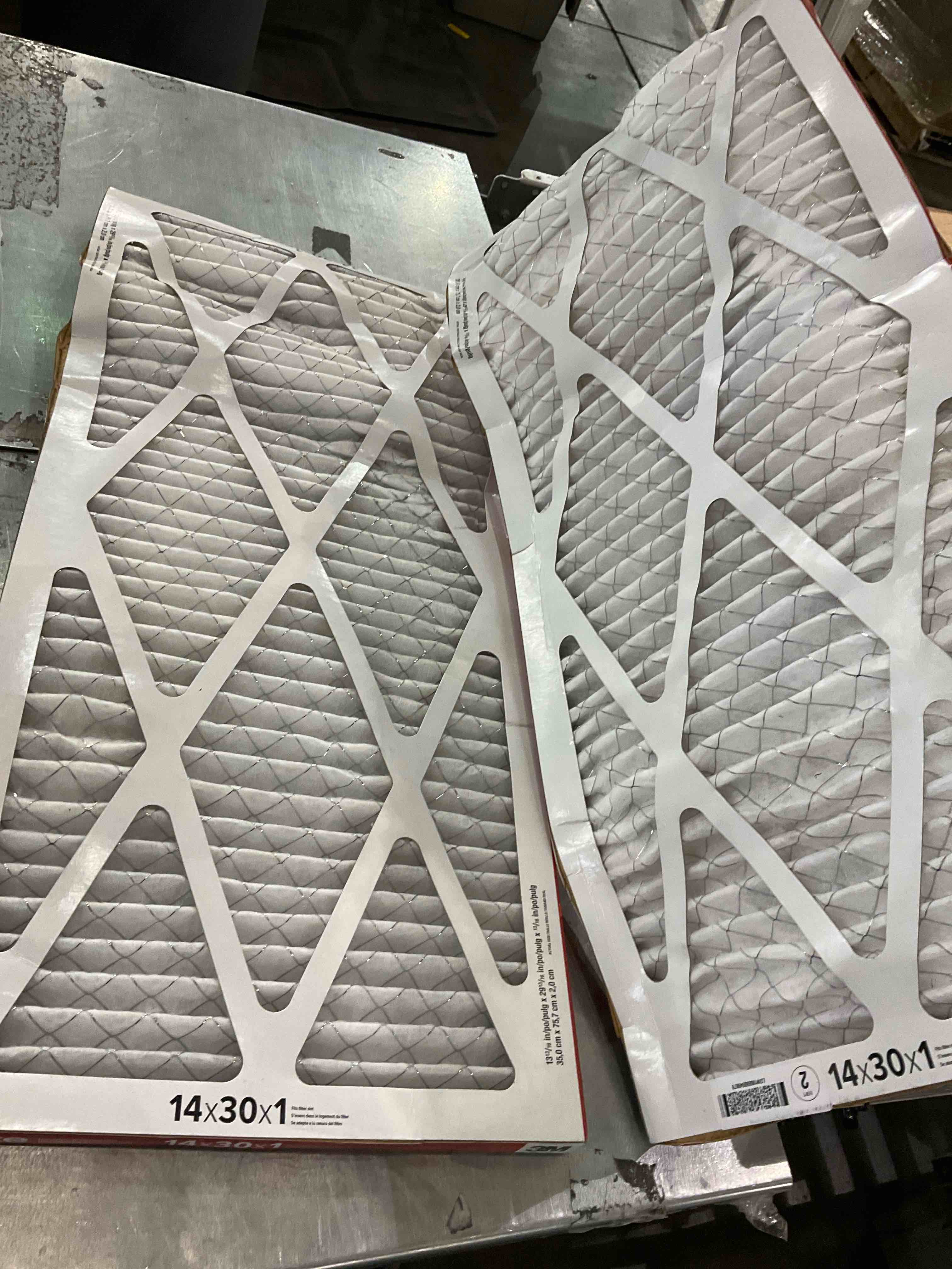 https://s3.amazonaws.com/lotting-images-prod/bidfta/PPE0317521_1730125671105.jpeg