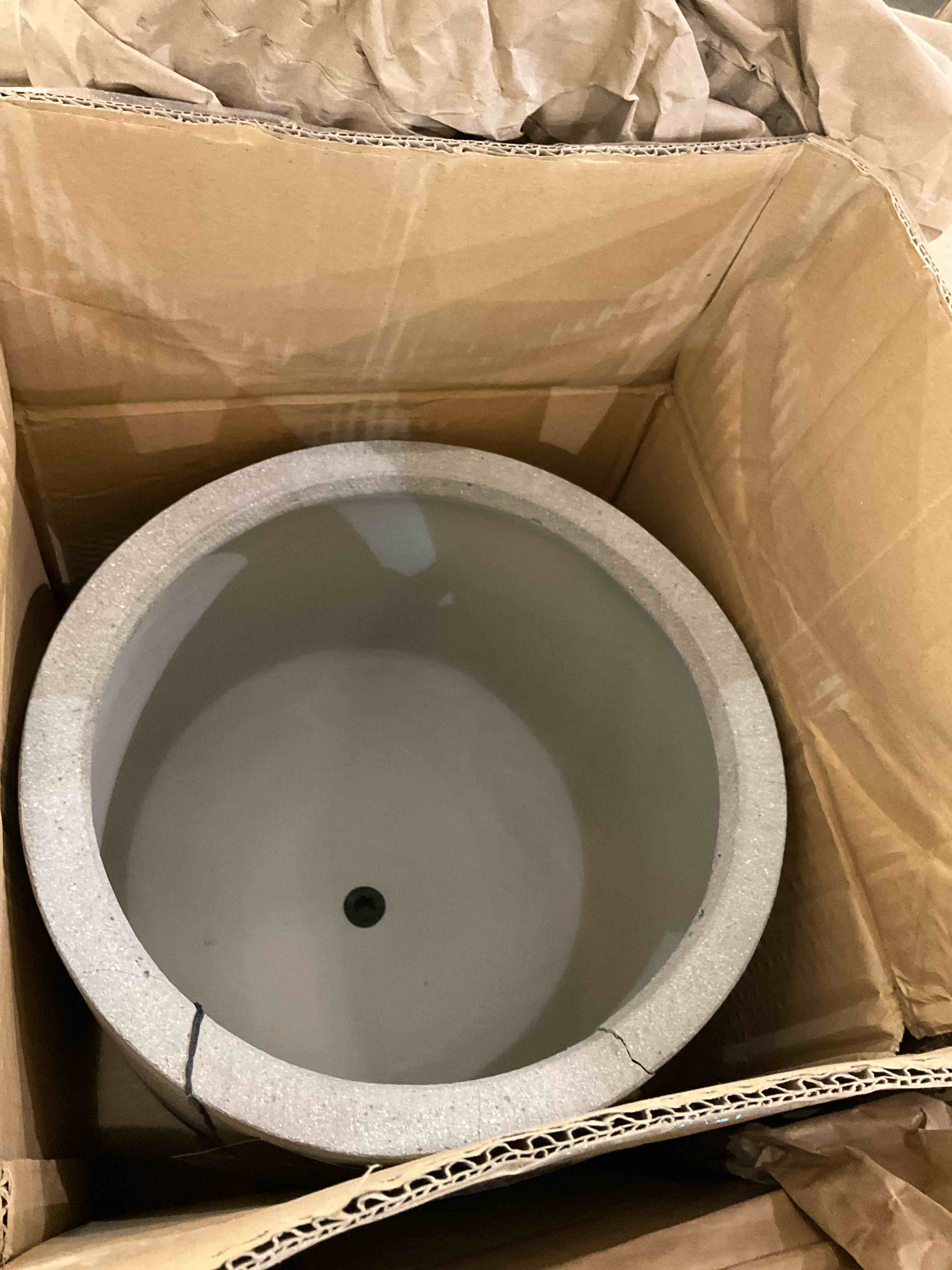 https://s3.amazonaws.com/lotting-images-prod/bidfta/PPE0317839_1729610471401.jpeg