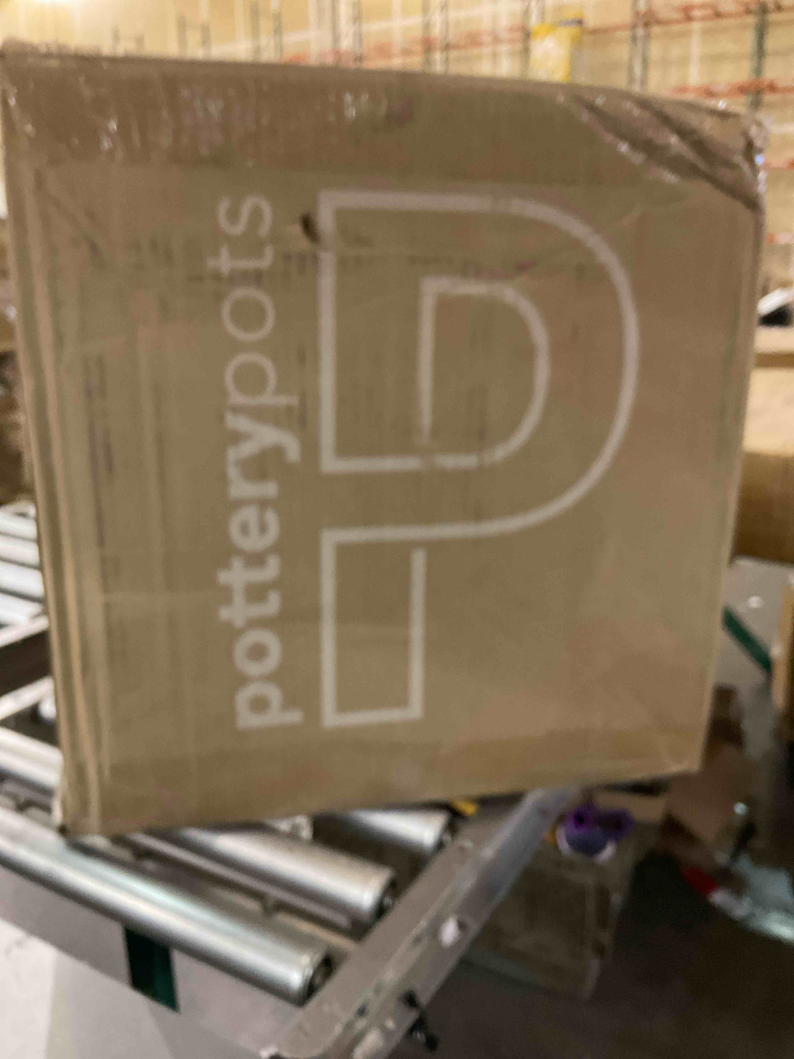 https://s3.amazonaws.com/lotting-images-prod/bidfta/PPE0317839_1729610501772.jpeg