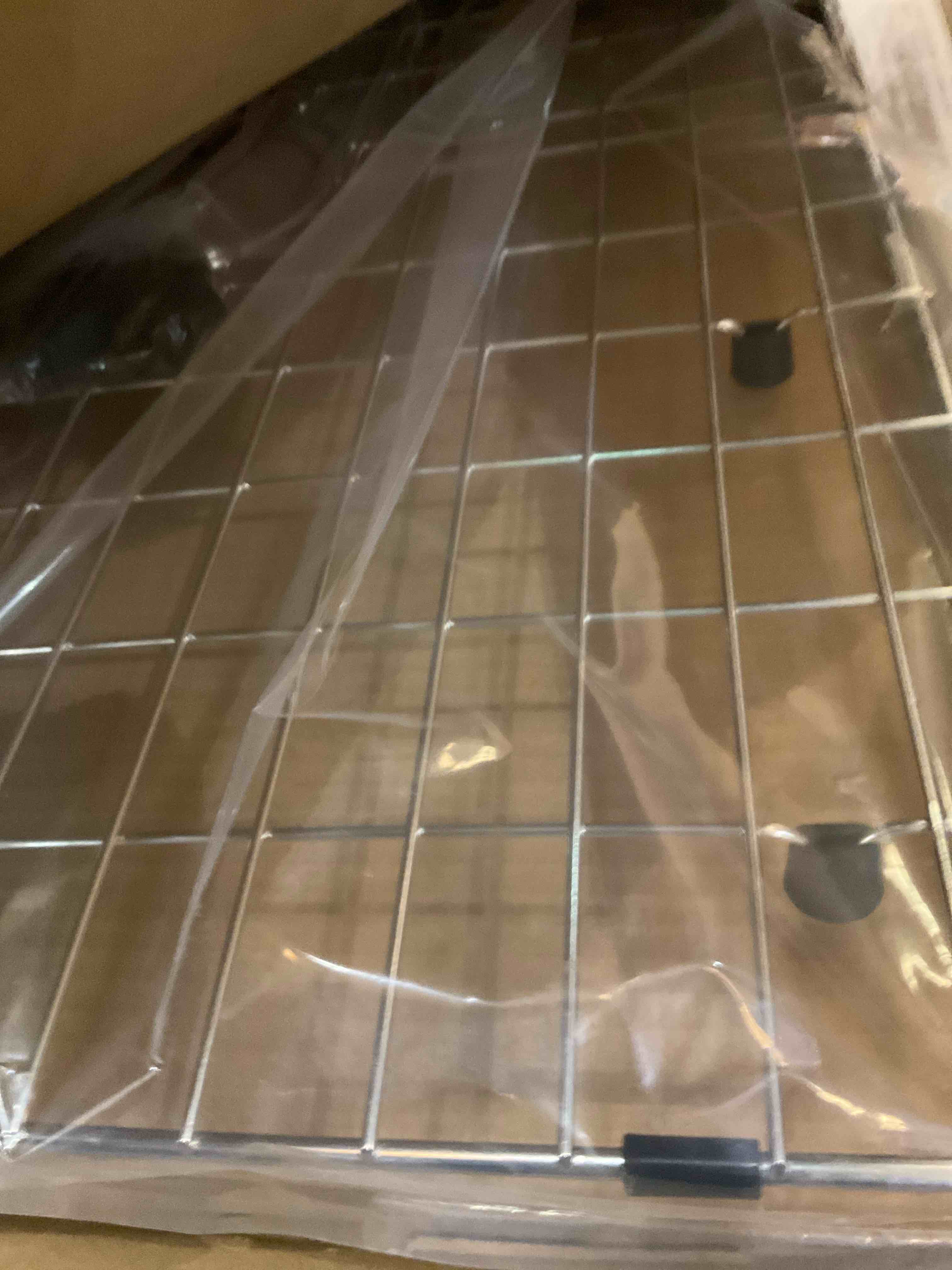 https://s3.amazonaws.com/lotting-images-prod/bidfta/PPE0318385_1739819994471.jpeg