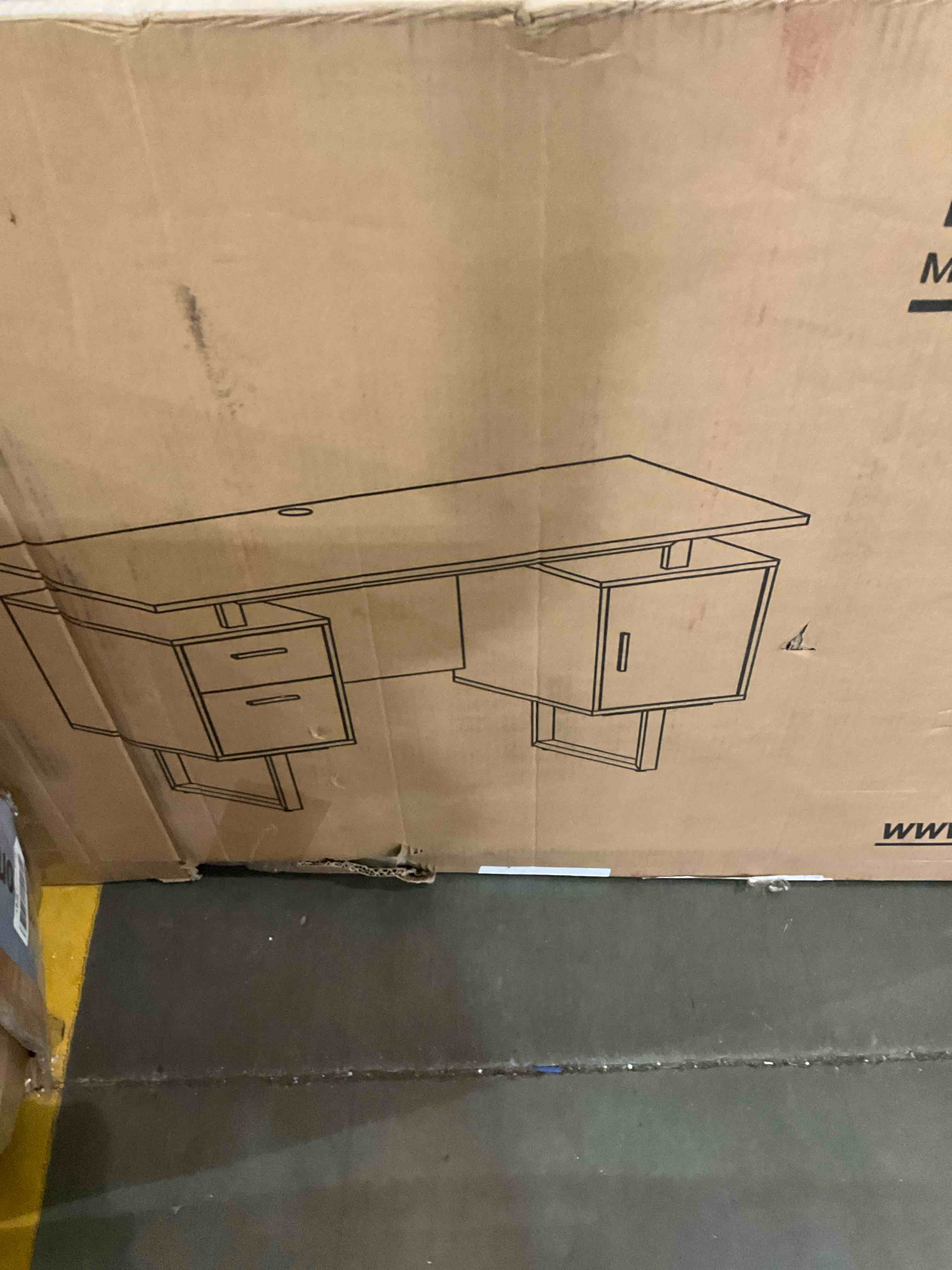 https://s3.amazonaws.com/lotting-images-prod/bidfta/PPE0318639_1734719386214.jpeg