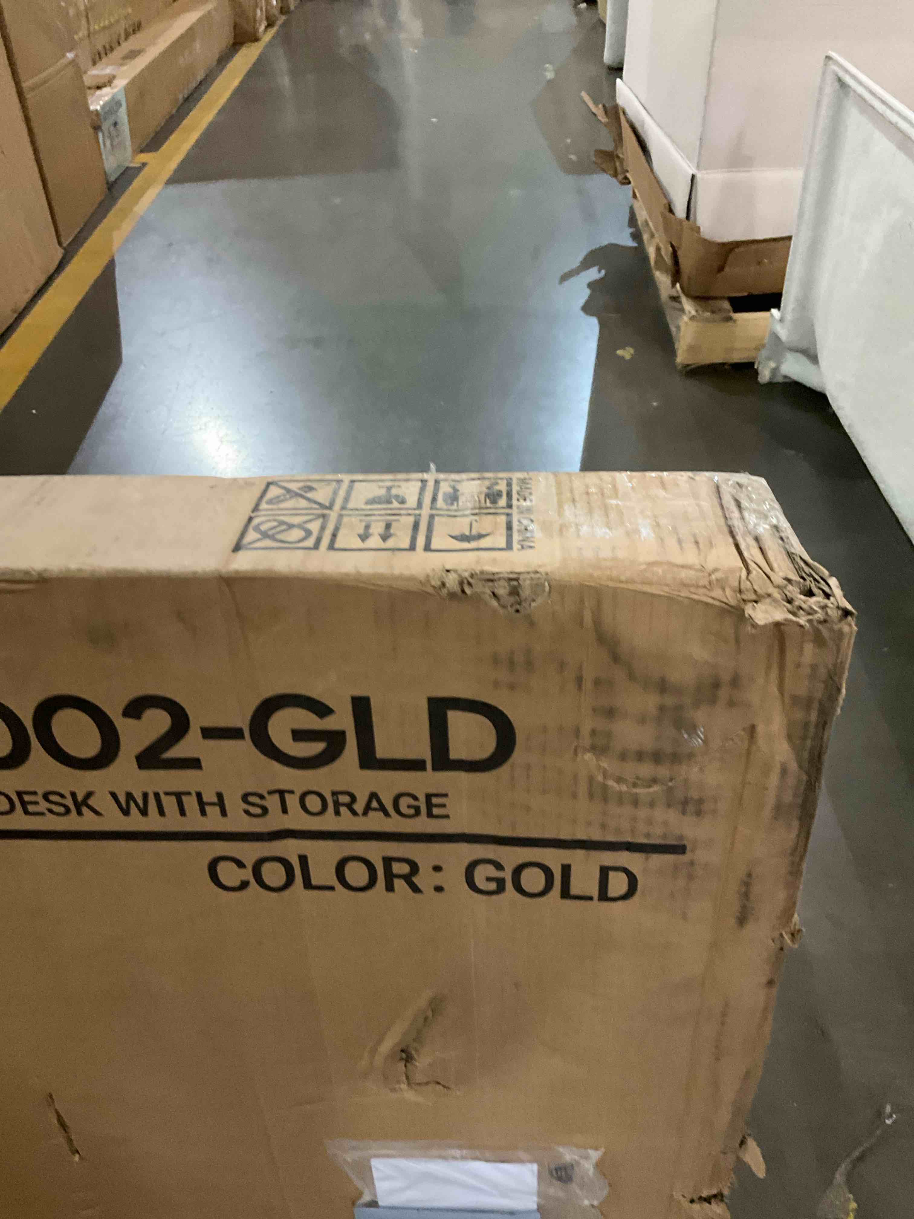 https://s3.amazonaws.com/lotting-images-prod/bidfta/PPE0318639_1734719389743.jpeg
