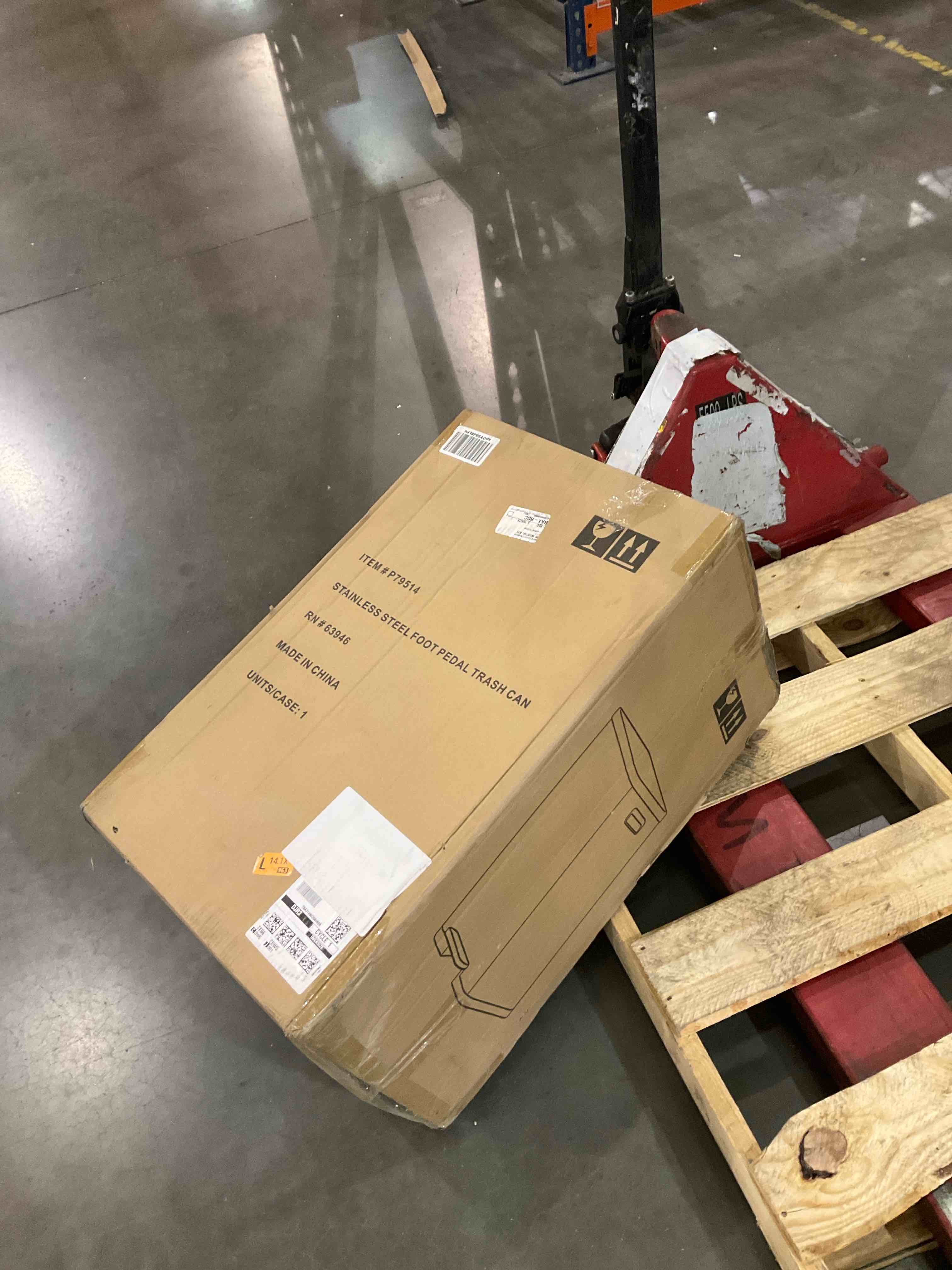 https://s3.amazonaws.com/lotting-images-prod/bidfta/PPE0318703_1734719930808.jpeg