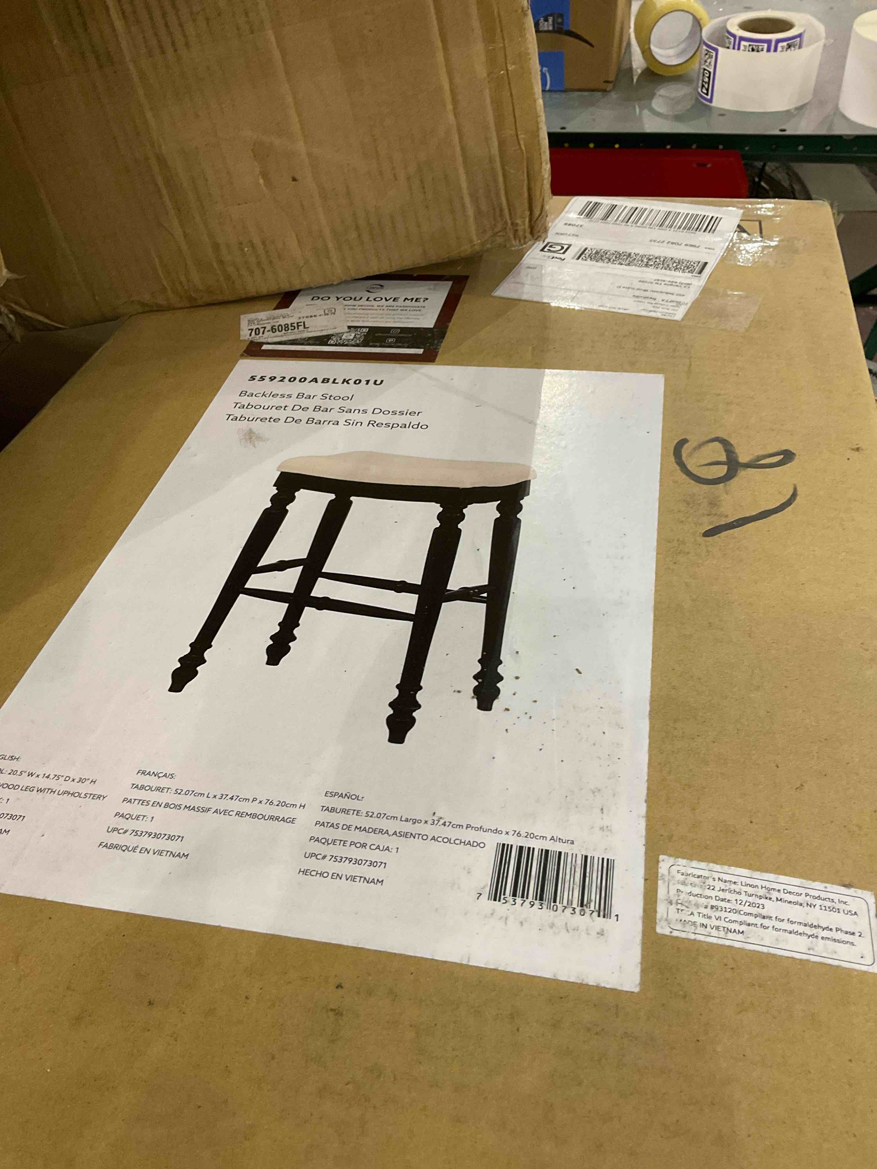 https://s3.amazonaws.com/lotting-images-prod/bidfta/PPE0320573_1731521143613.jpeg
