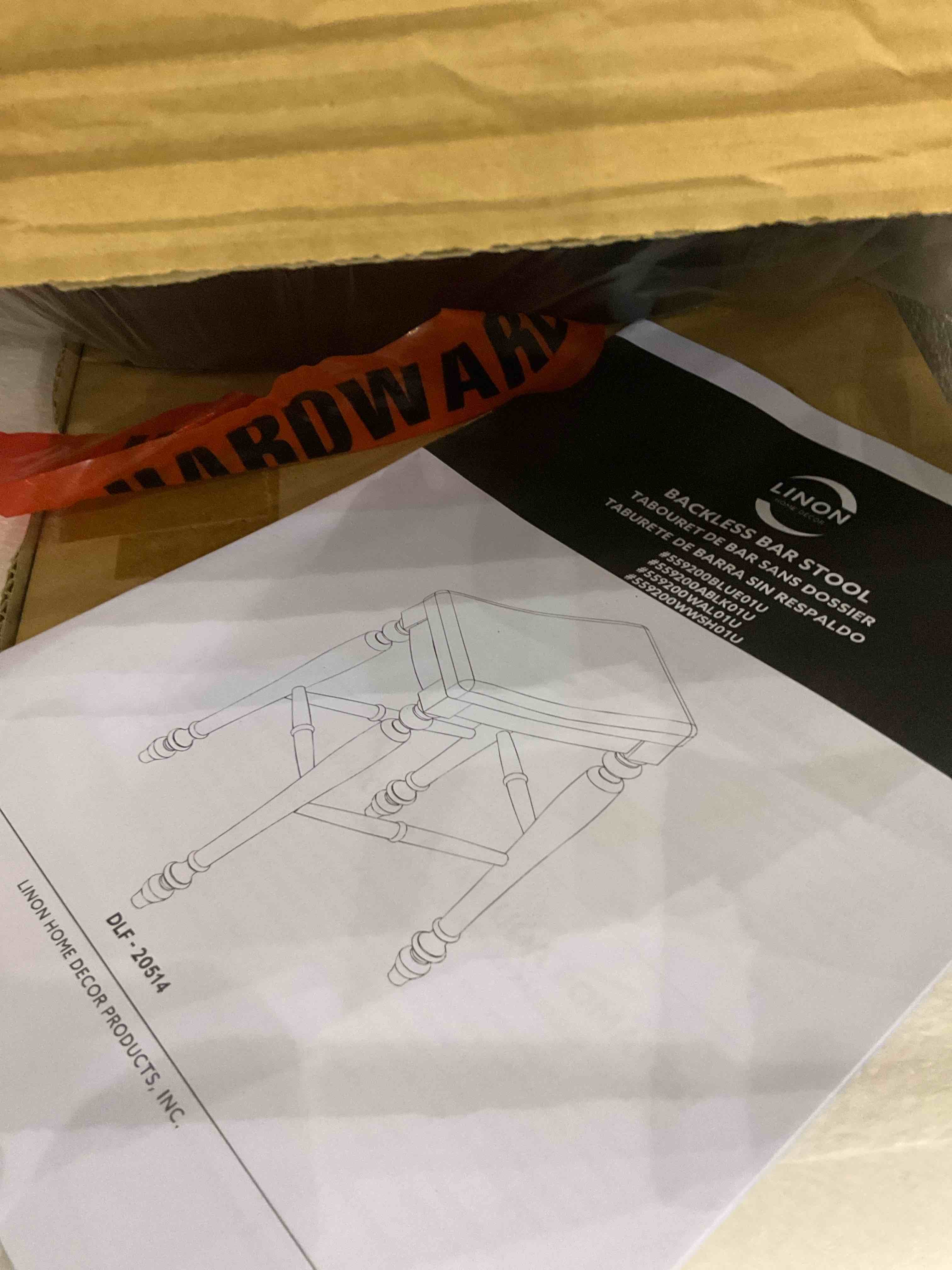 https://s3.amazonaws.com/lotting-images-prod/bidfta/PPE0320573_1731521201133.jpeg
