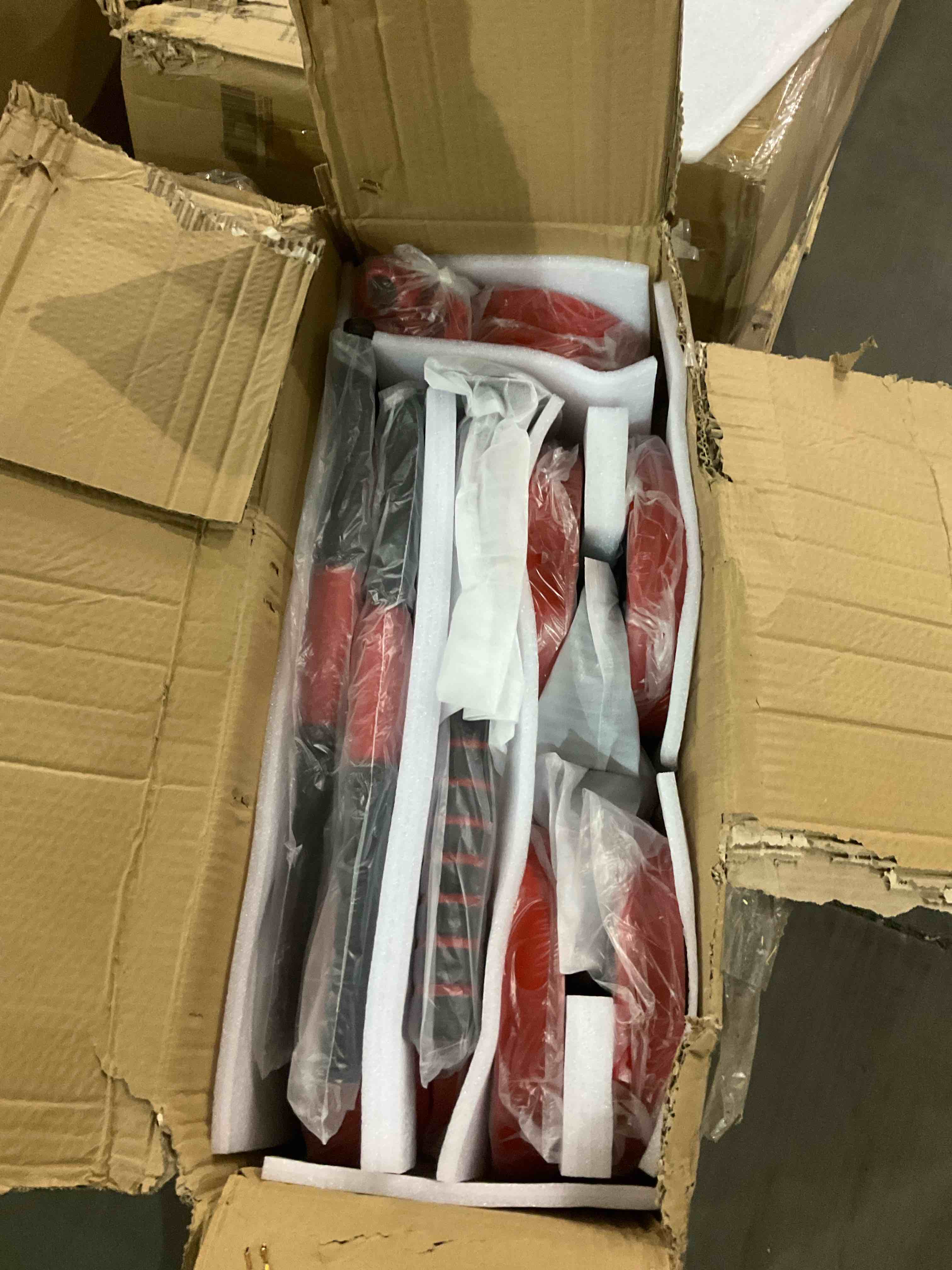 https://s3.amazonaws.com/lotting-images-prod/bidfta/PPE0321043_1731069959288.jpeg