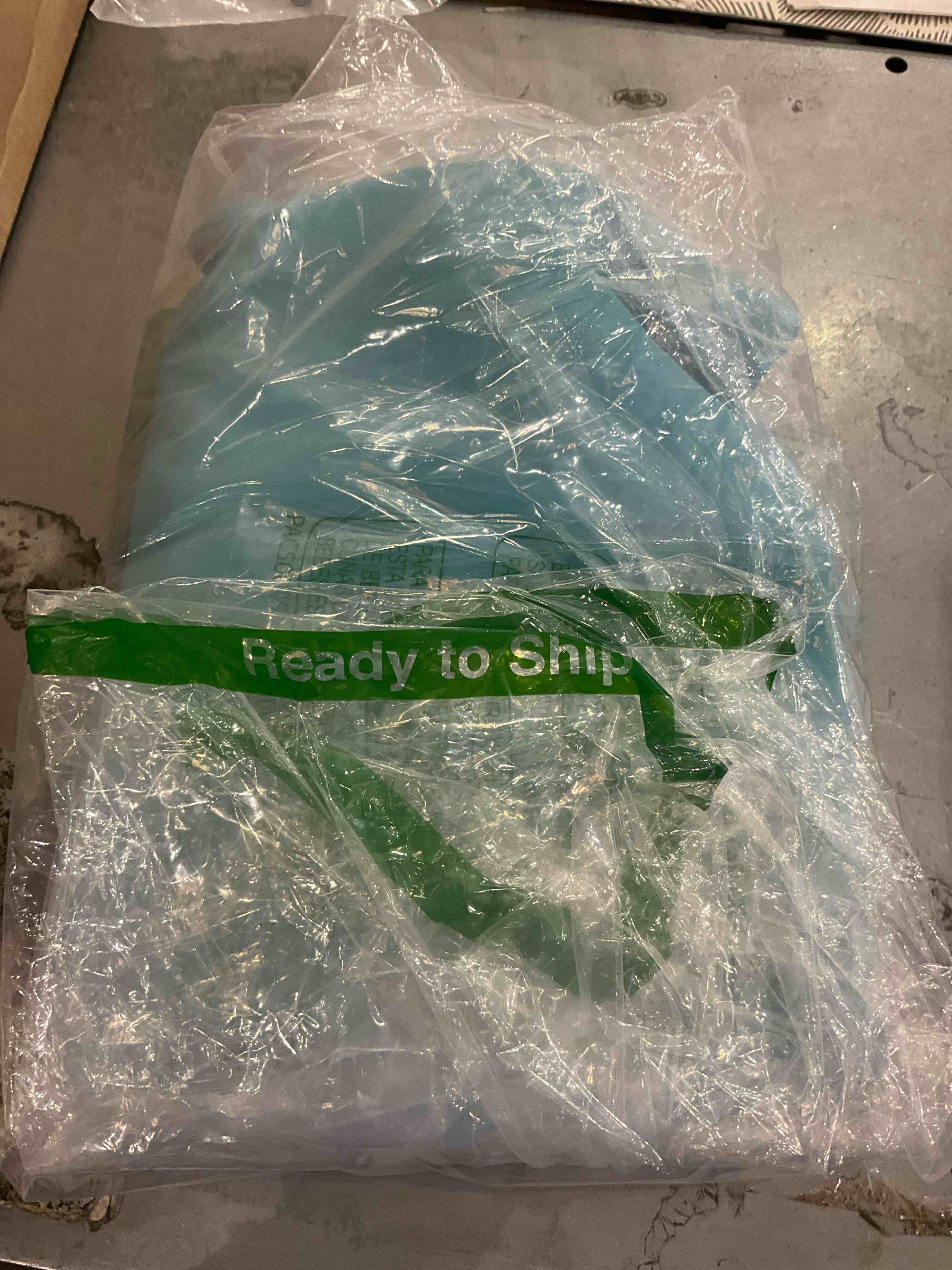 https://s3.amazonaws.com/lotting-images-prod/bidfta/PPE0321714_1727896440490.jpeg