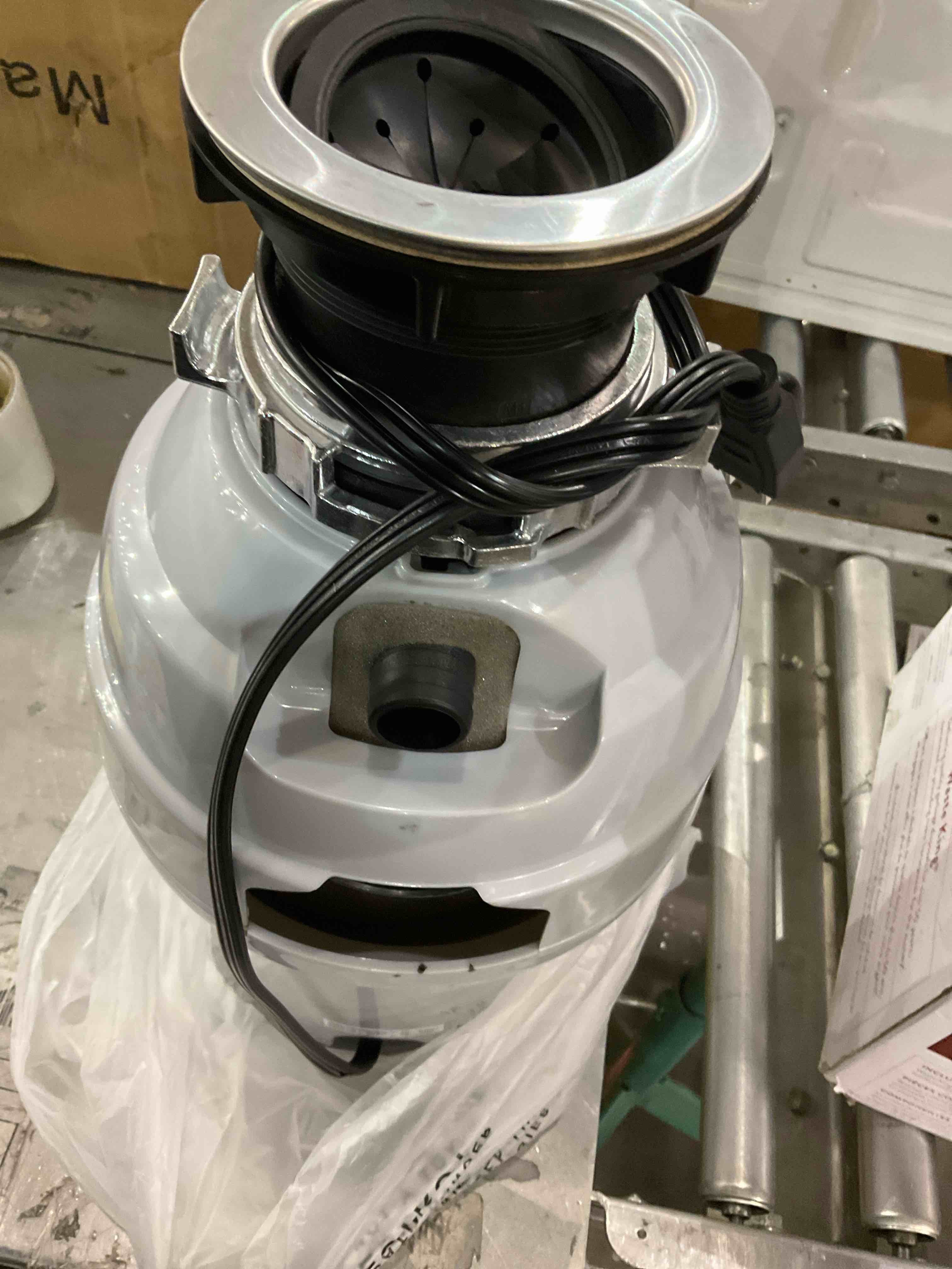 https://s3.amazonaws.com/lotting-images-prod/bidfta/PPE0322248_1740058737141.jpeg