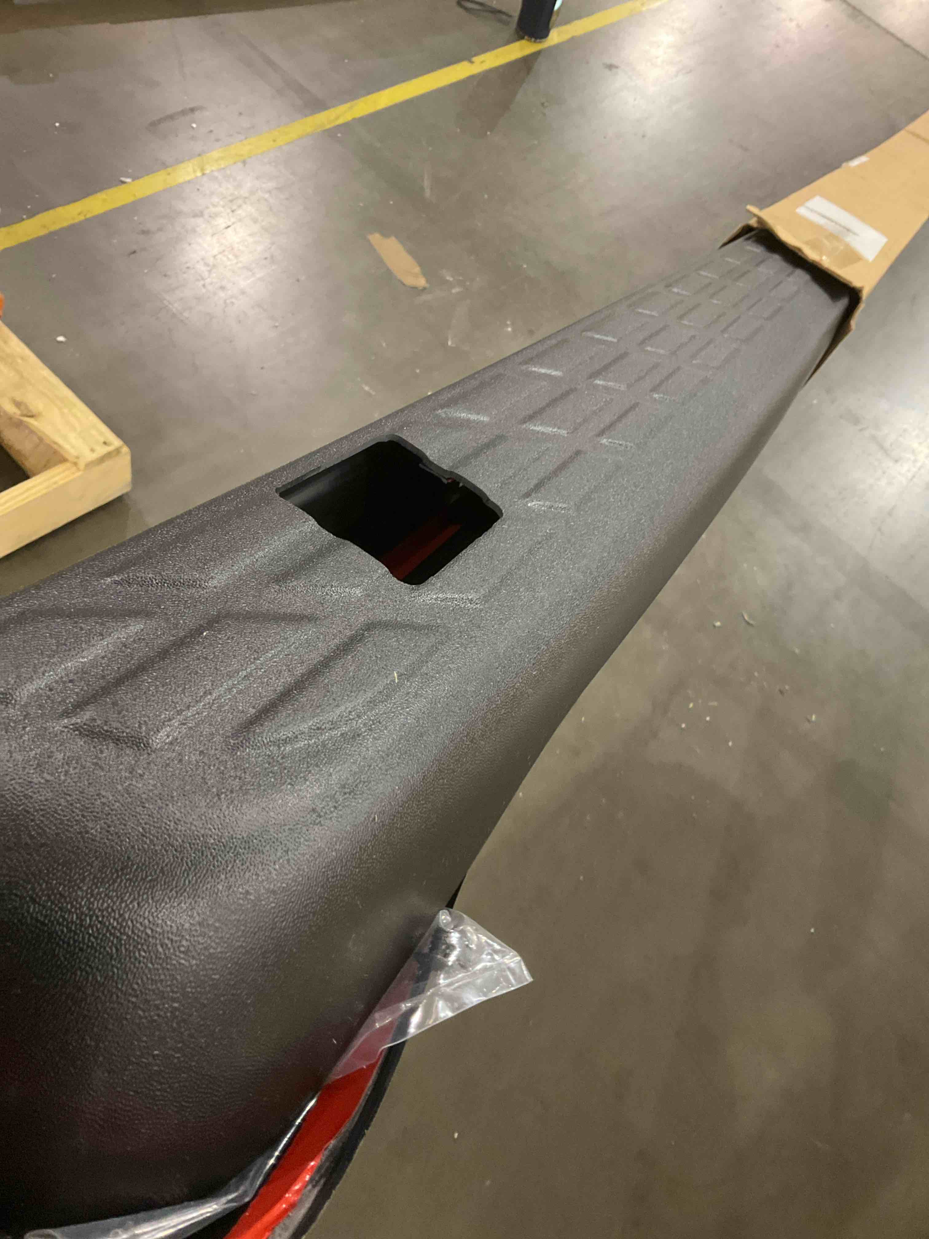 https://s3.amazonaws.com/lotting-images-prod/bidfta/PPE0323777_1733932955474.jpeg