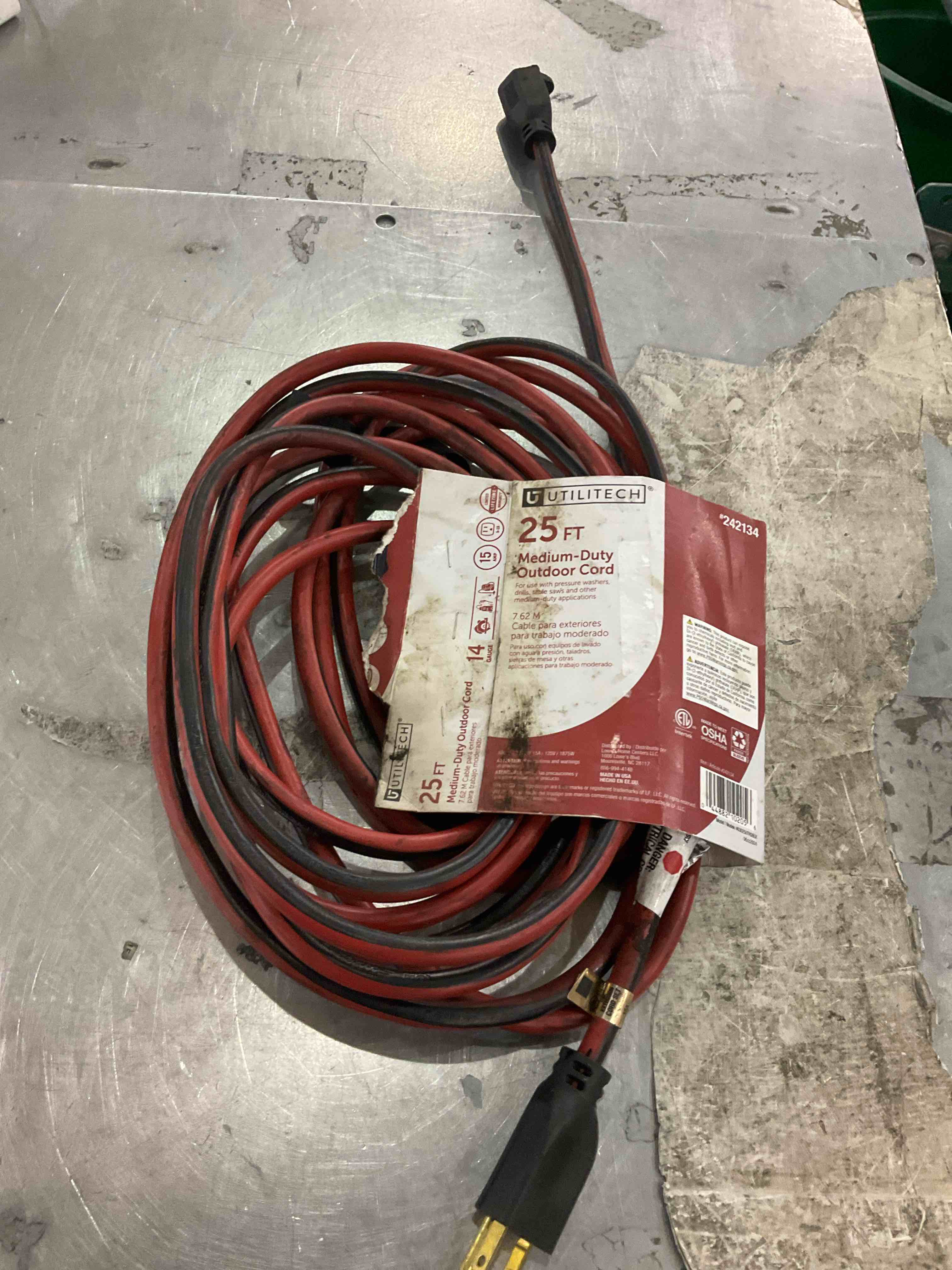 utilitech 25ft medium-duty outdoor cord