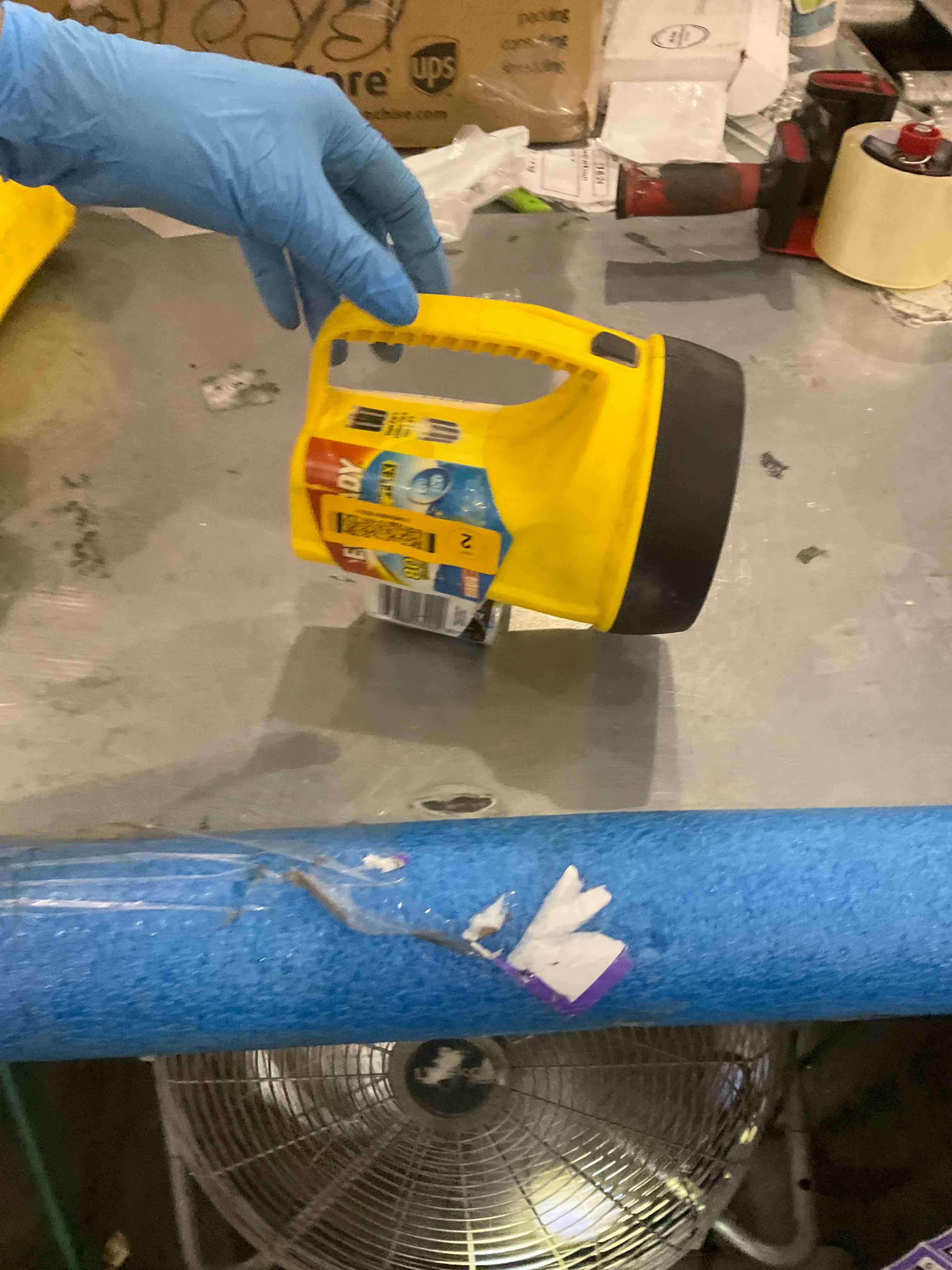 https://s3.amazonaws.com/lotting-images-prod/bidfta/PPE0326369_1730820168039.jpeg