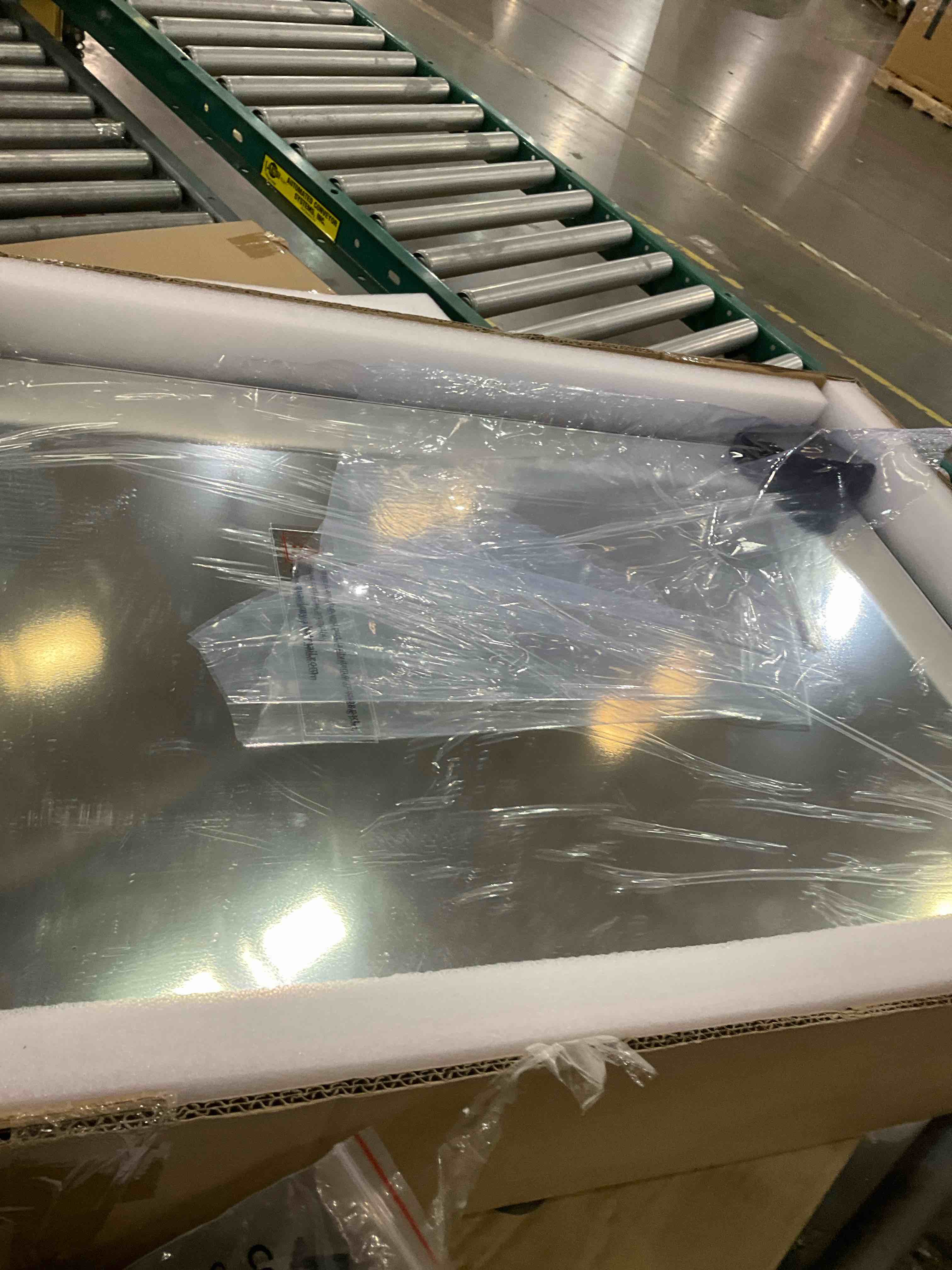 https://s3.amazonaws.com/lotting-images-prod/bidfta/PPE0326429_1730750372105.jpeg