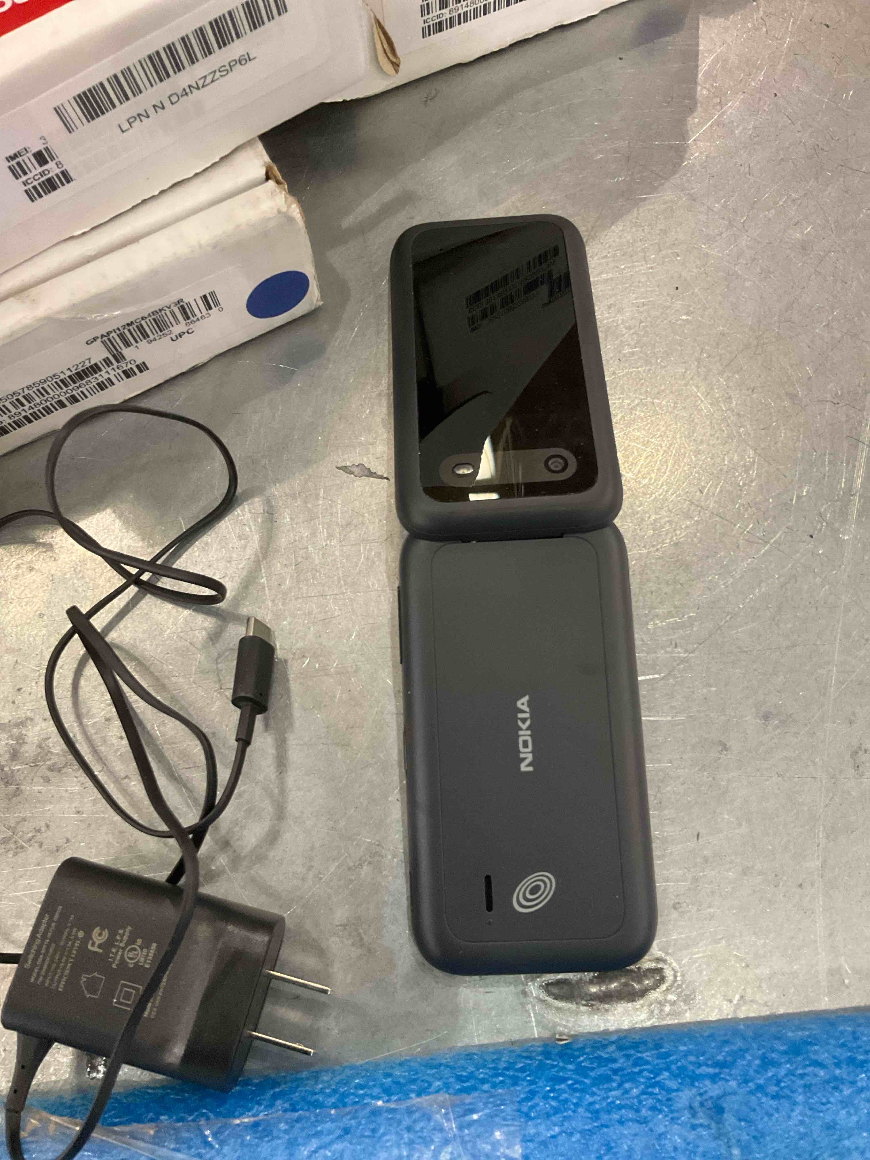 Nokia 2760 Flip phone - 4GB - Unlocked - Prepaid Feature Phone