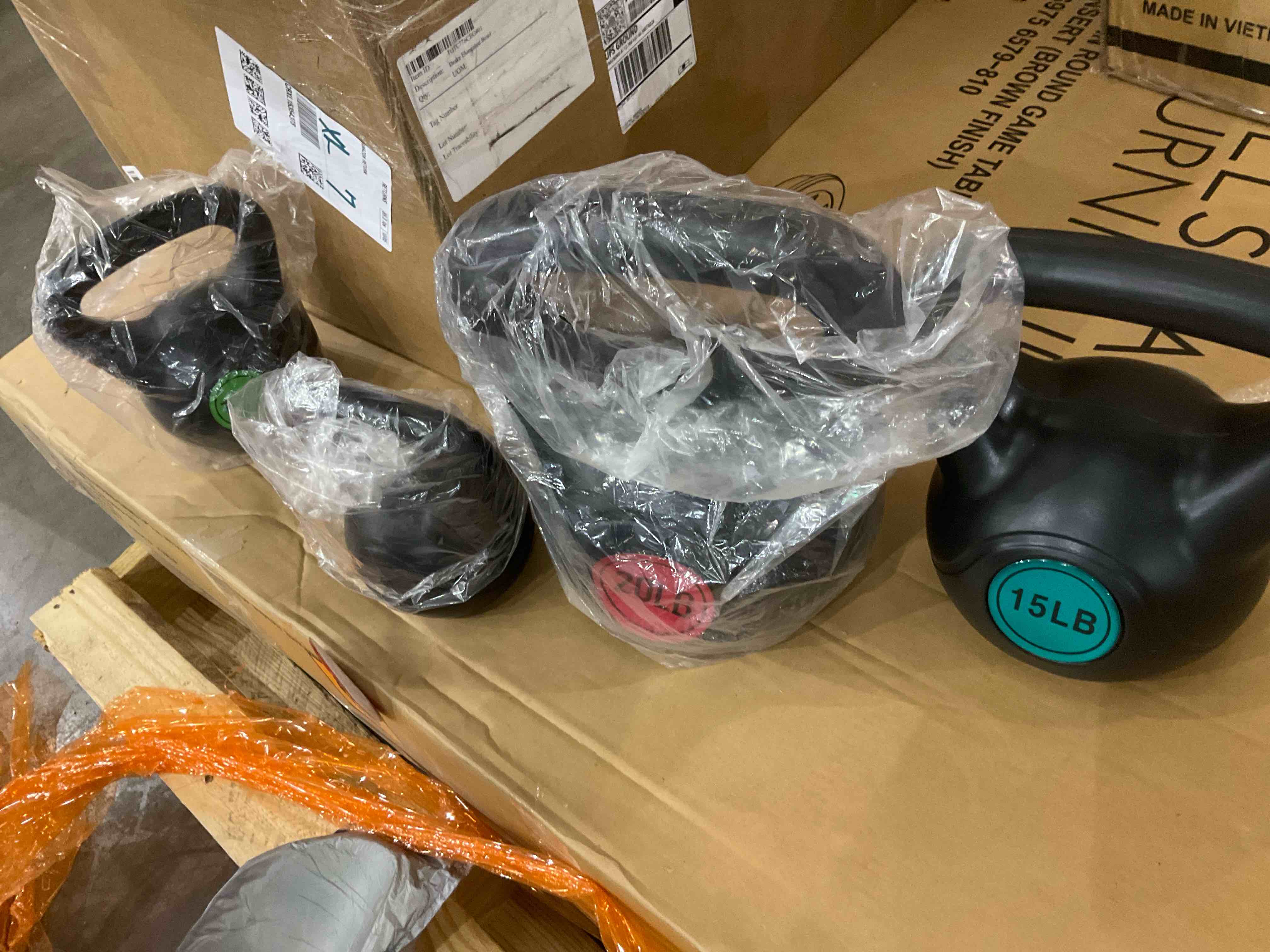 https://s3.amazonaws.com/lotting-images-prod/bidfta/PPE0326792_1730472395082.jpeg