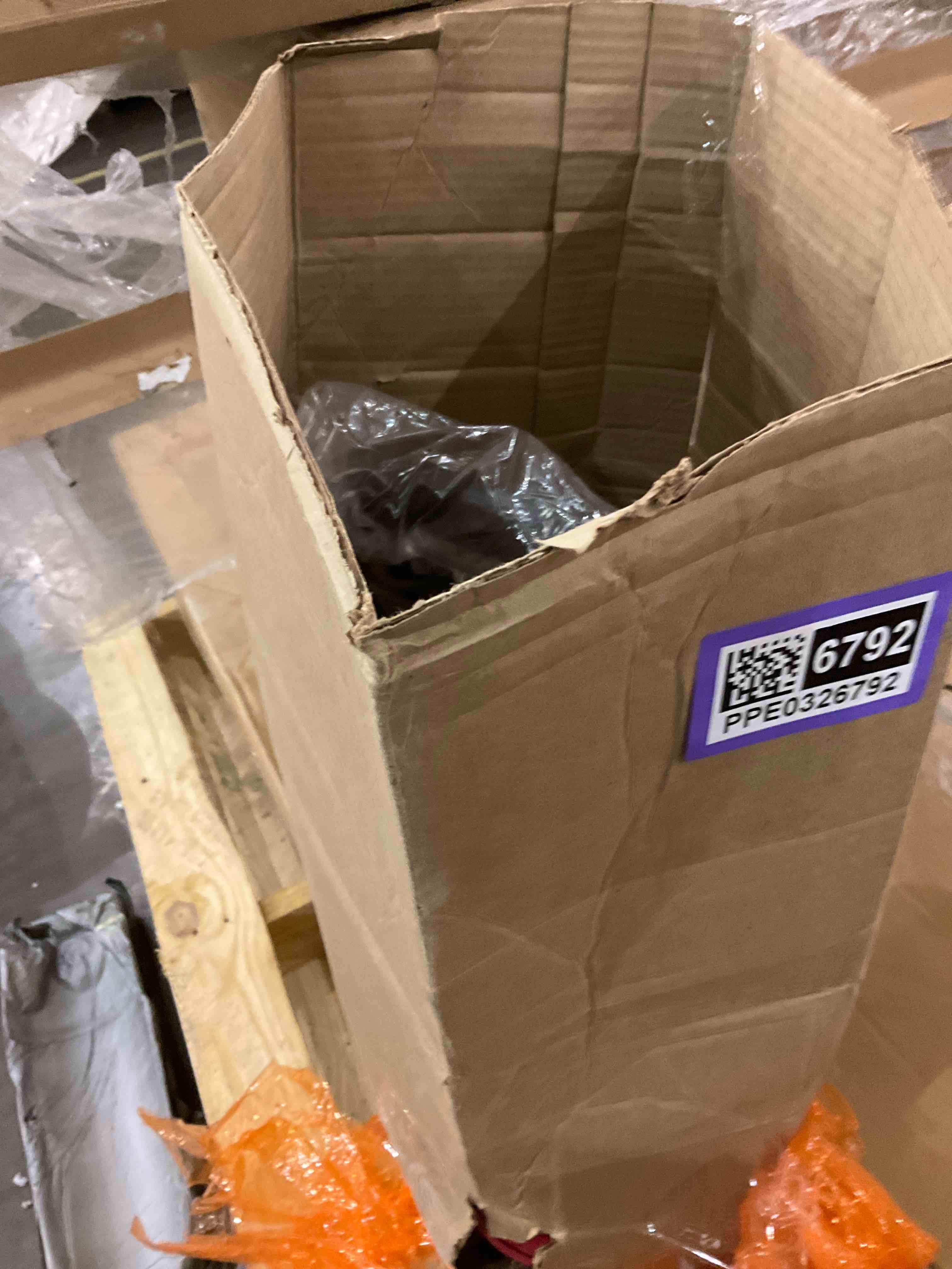 https://s3.amazonaws.com/lotting-images-prod/bidfta/PPE0326792_1730473295877.jpeg