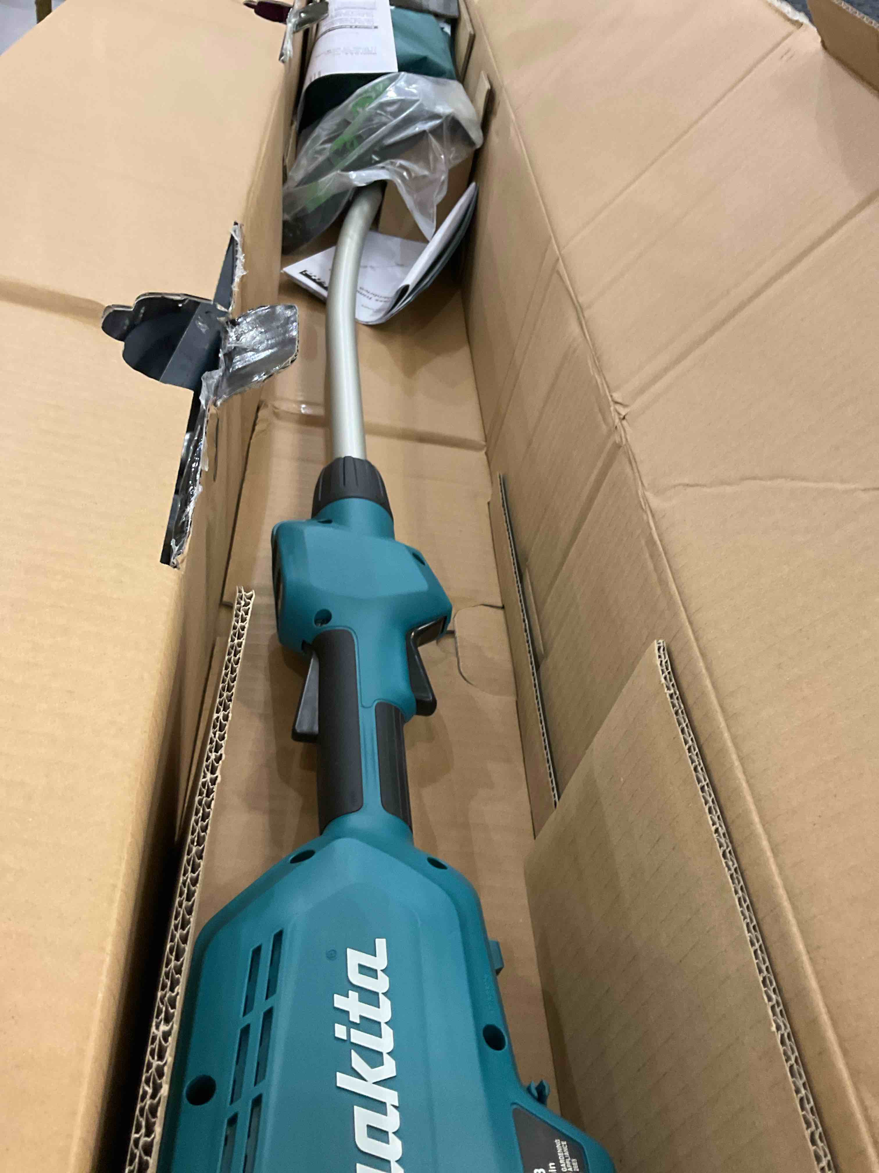 Makita XRU13Z 18V LXT® LithiumIon Brushless Cordless Curved Shaft