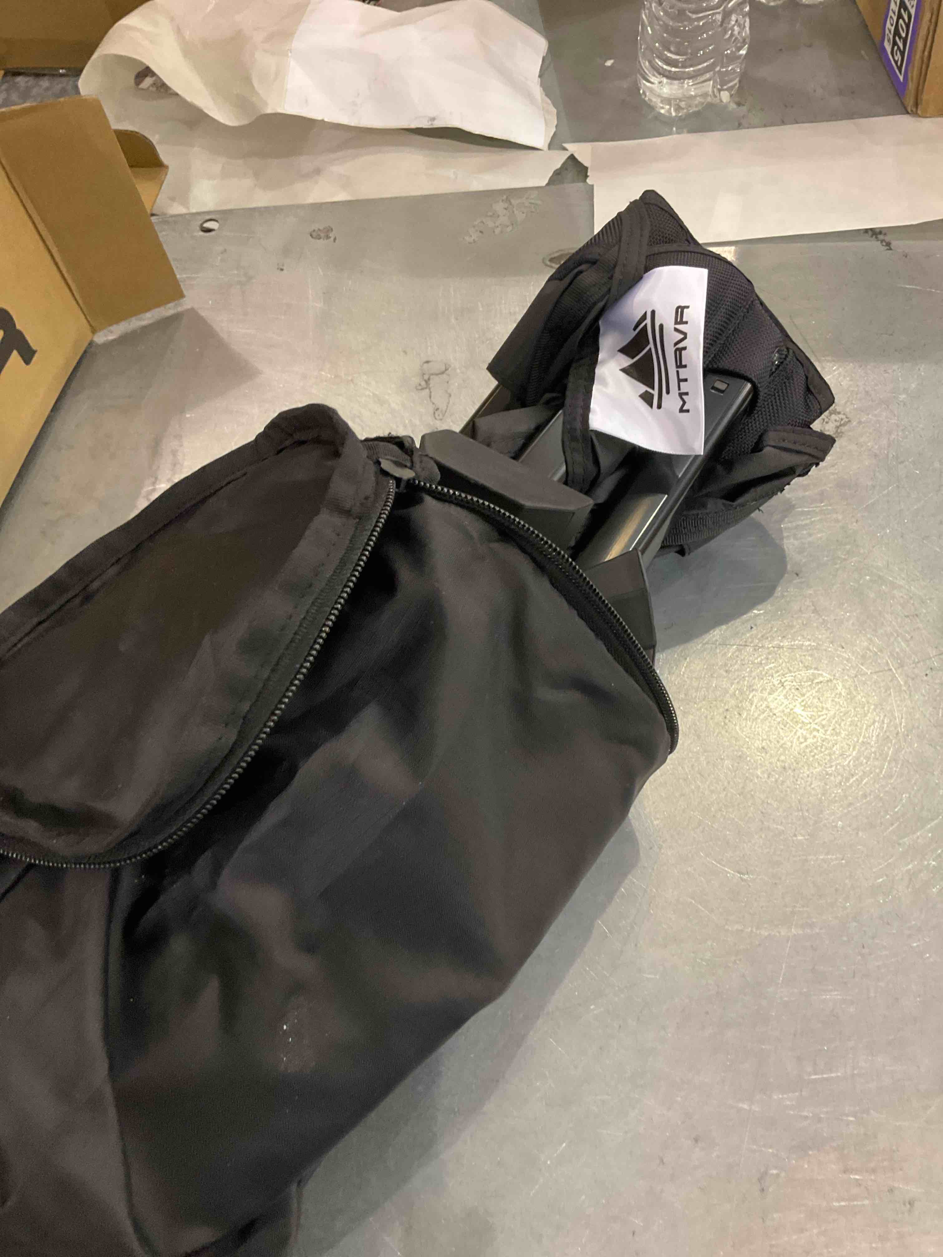 https://s3.amazonaws.com/lotting-images-prod/bidfta/PPE0327758_1729693967948.jpeg