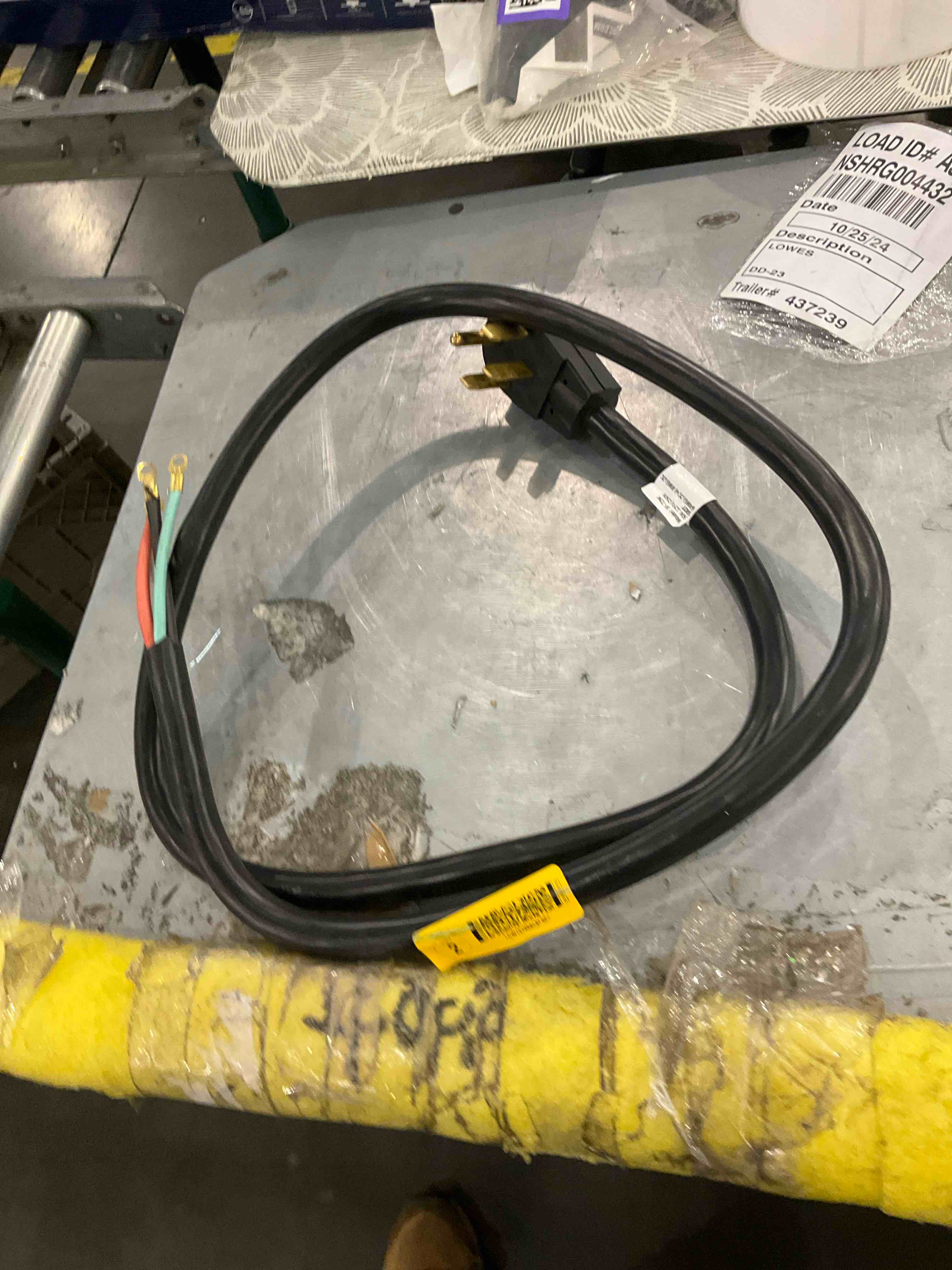 https://s3.amazonaws.com/lotting-images-prod/bidfta/PPE0328191_1731076205970.jpeg
