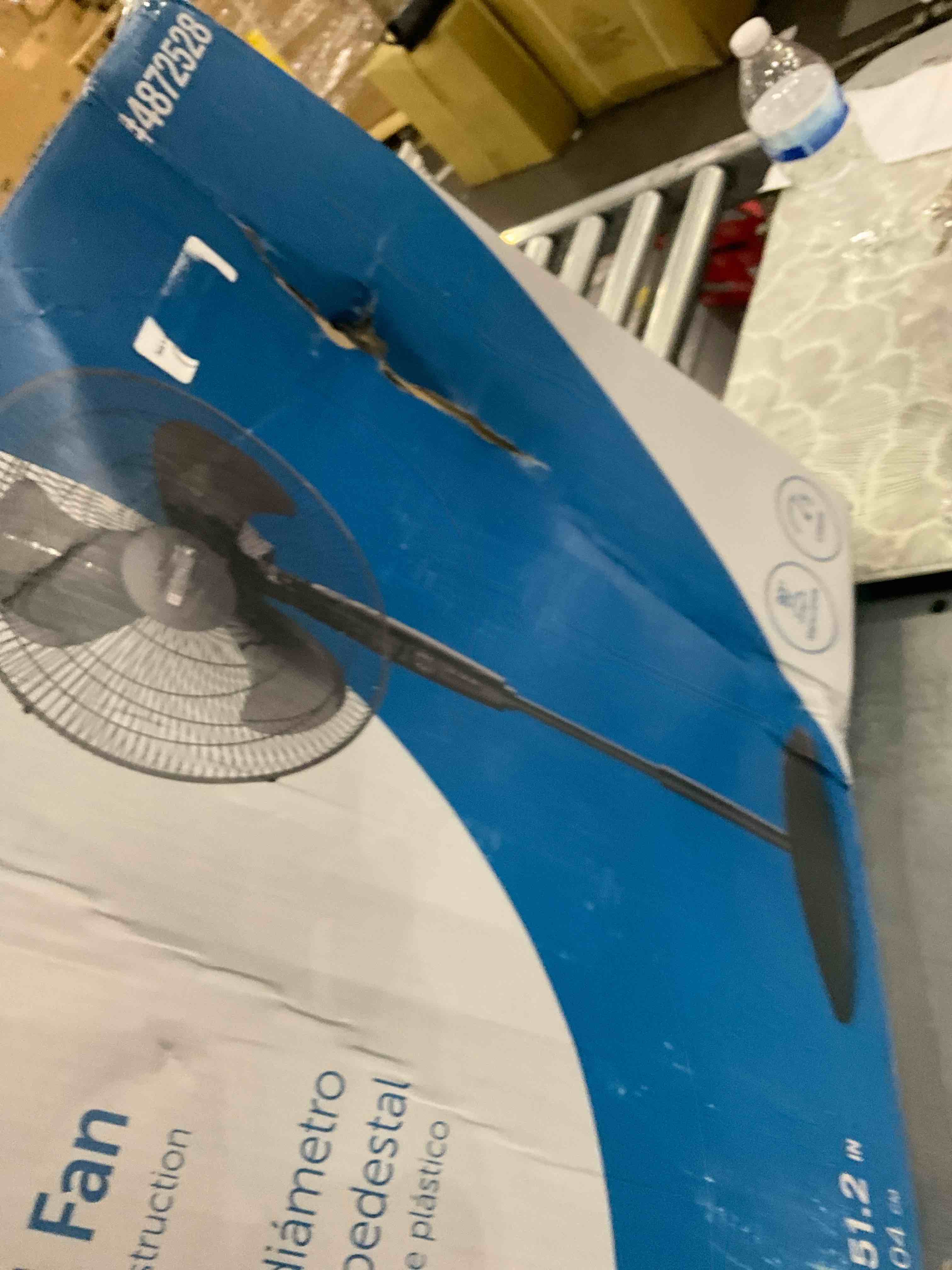 utilitech 18 inch pedestral fan