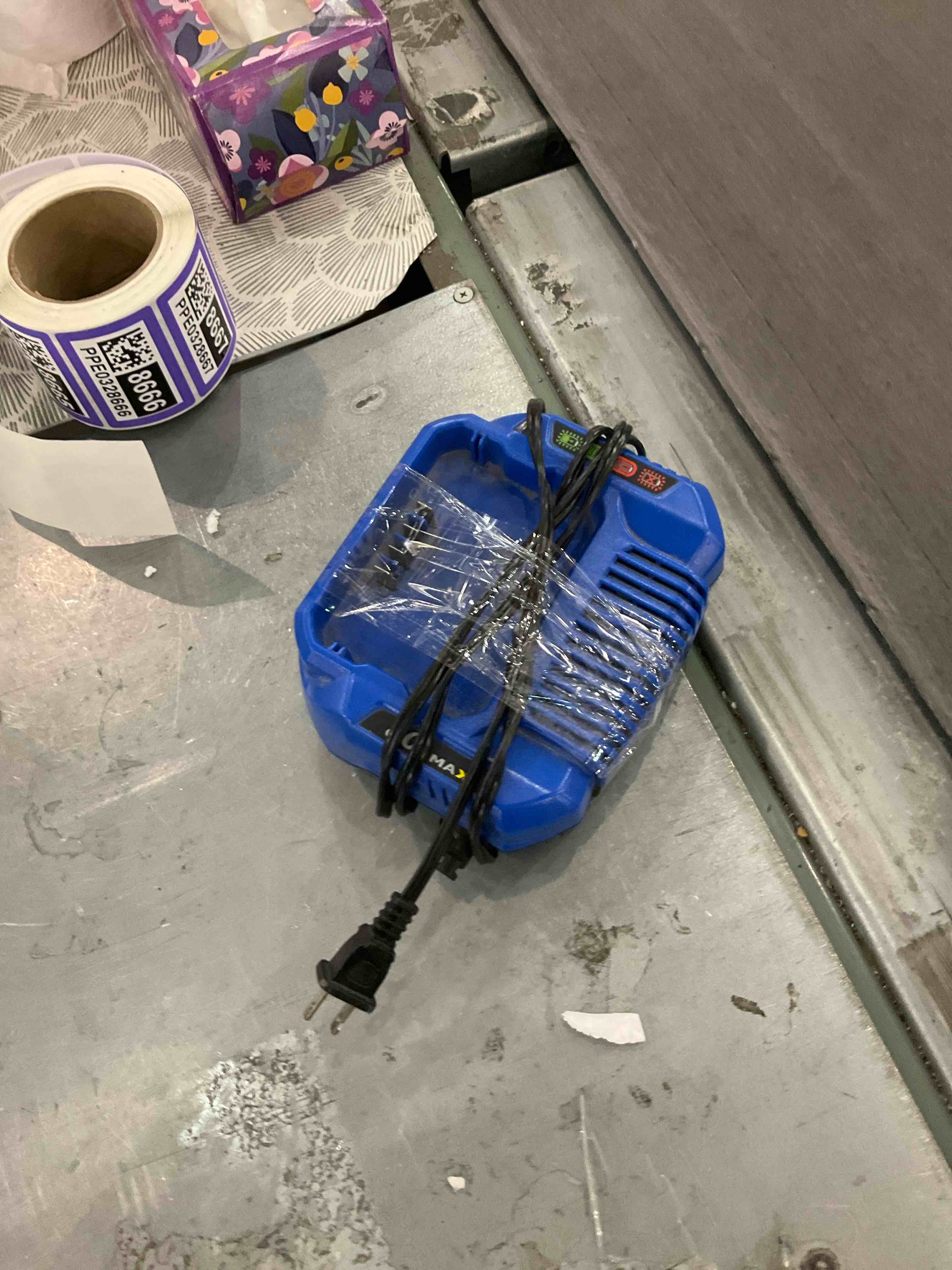 https://s3.amazonaws.com/lotting-images-prod/bidfta/PPE0328673_1730820978331.jpeg