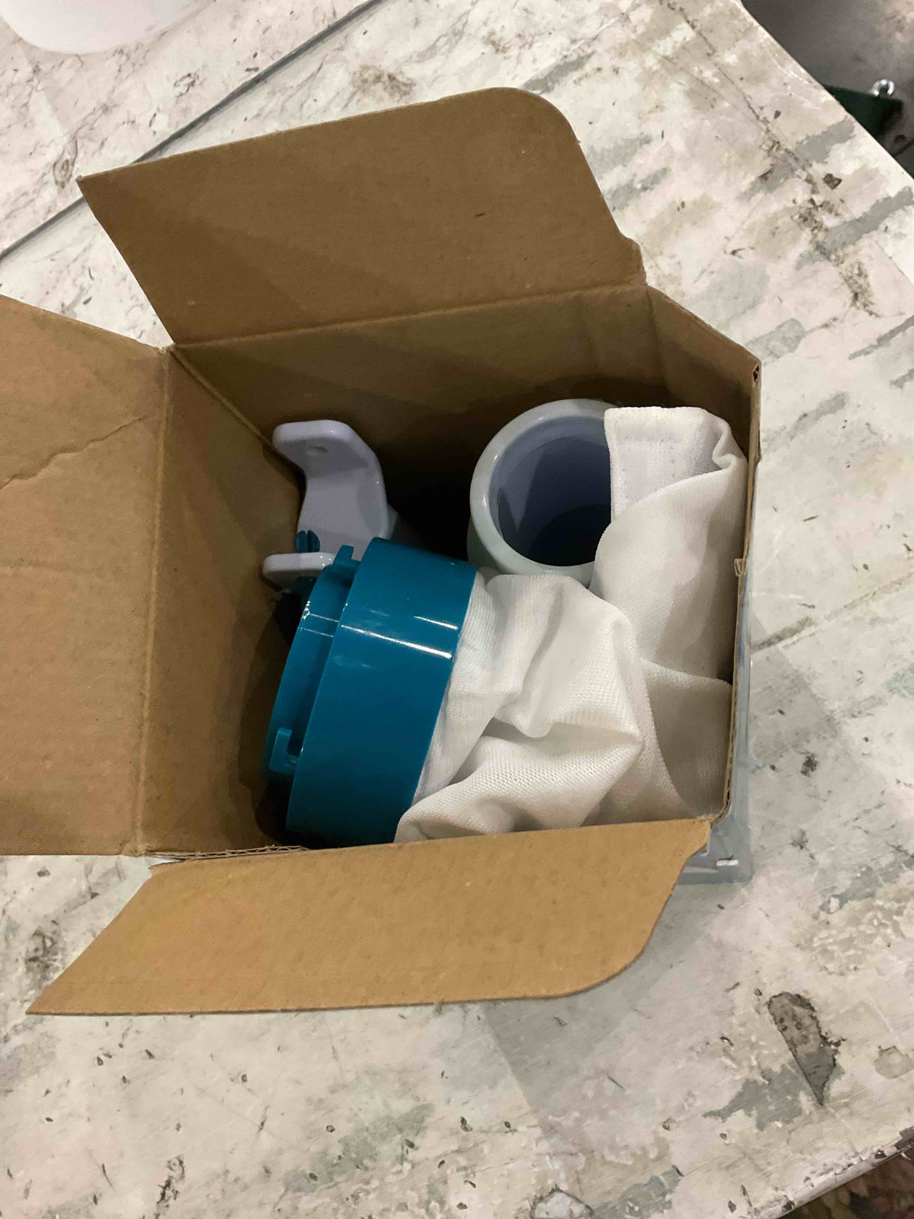 https://s3.amazonaws.com/lotting-images-prod/bidfta/PPE0329229_1729771437929.jpeg