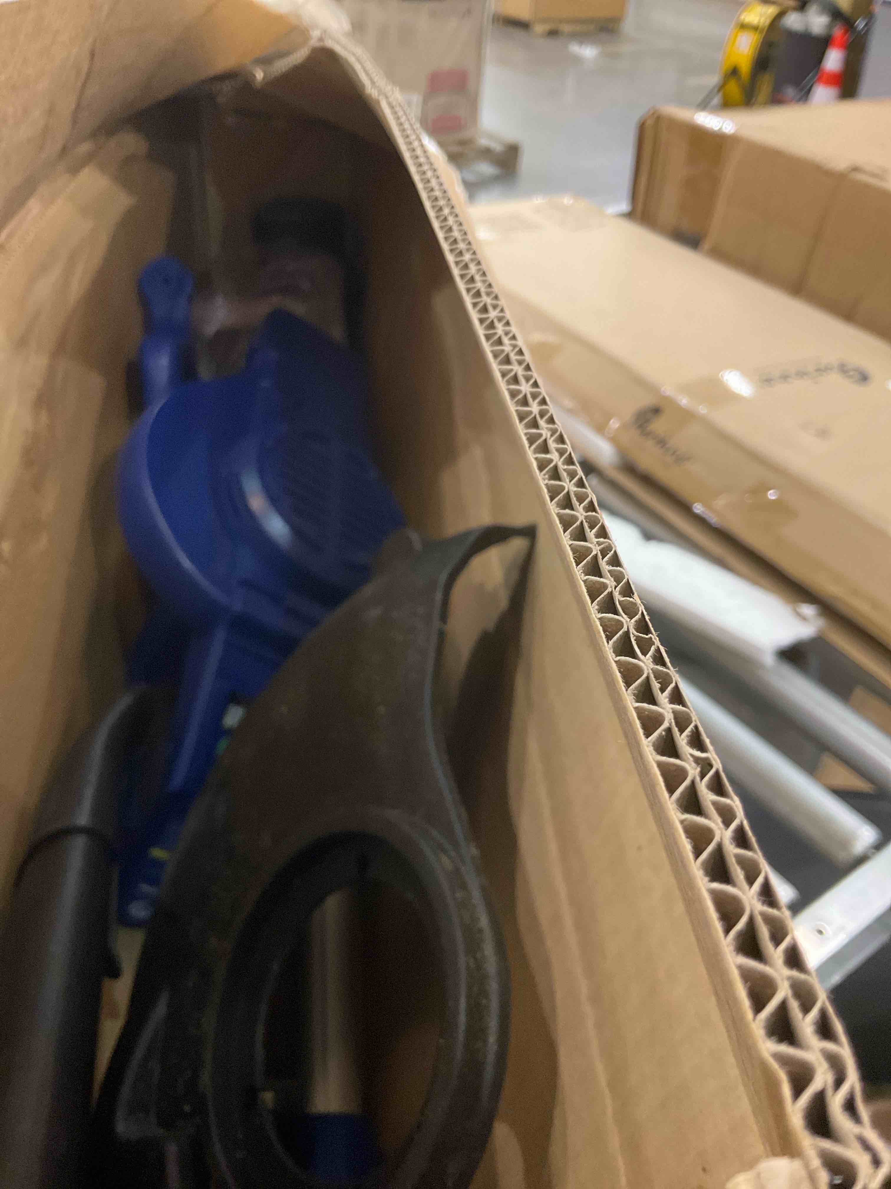 https://s3.amazonaws.com/lotting-images-prod/bidfta/PPE0329529_1729523629383.jpeg