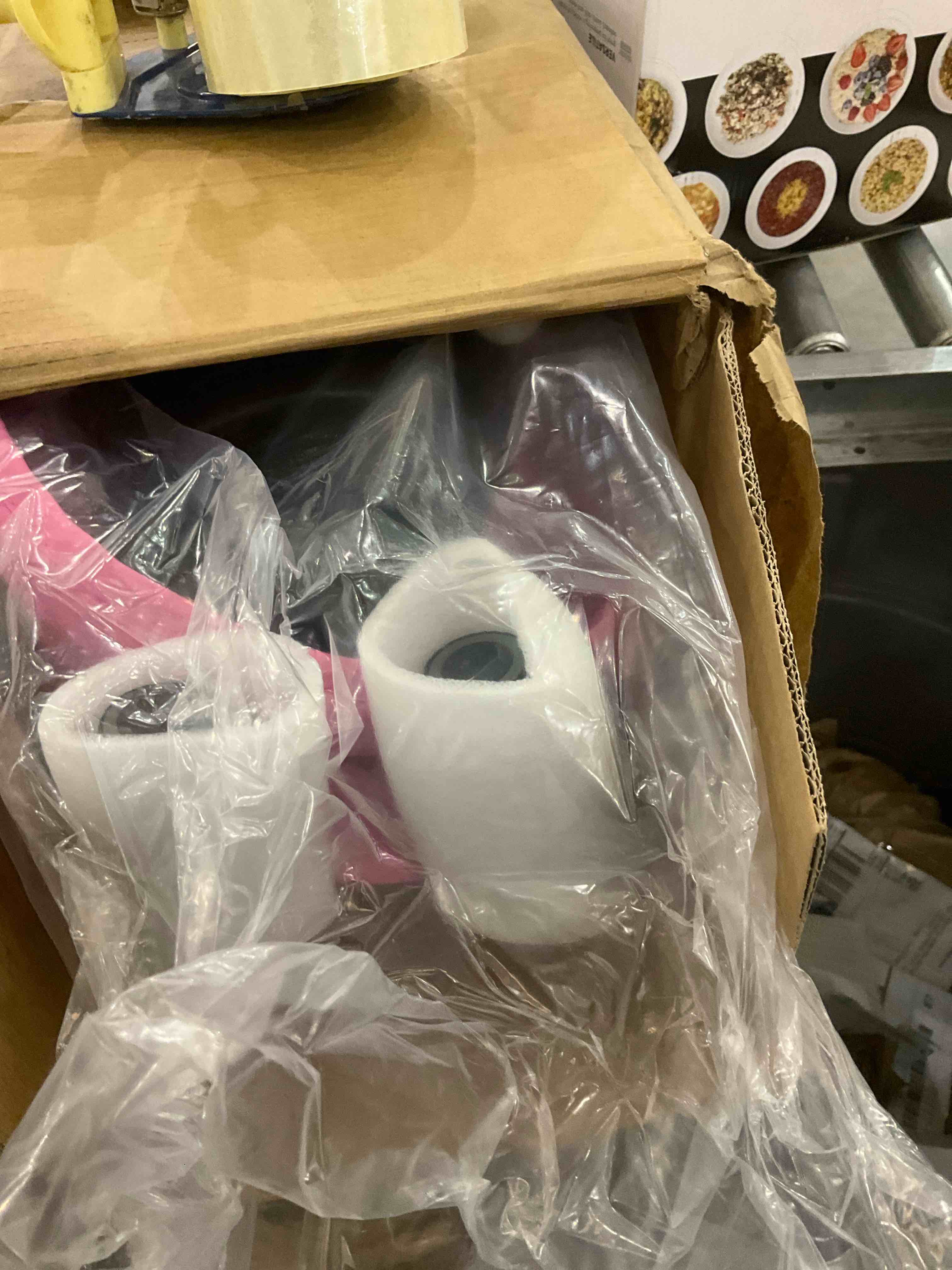 https://s3.amazonaws.com/lotting-images-prod/bidfta/PPE0329531_1729523401230.jpeg