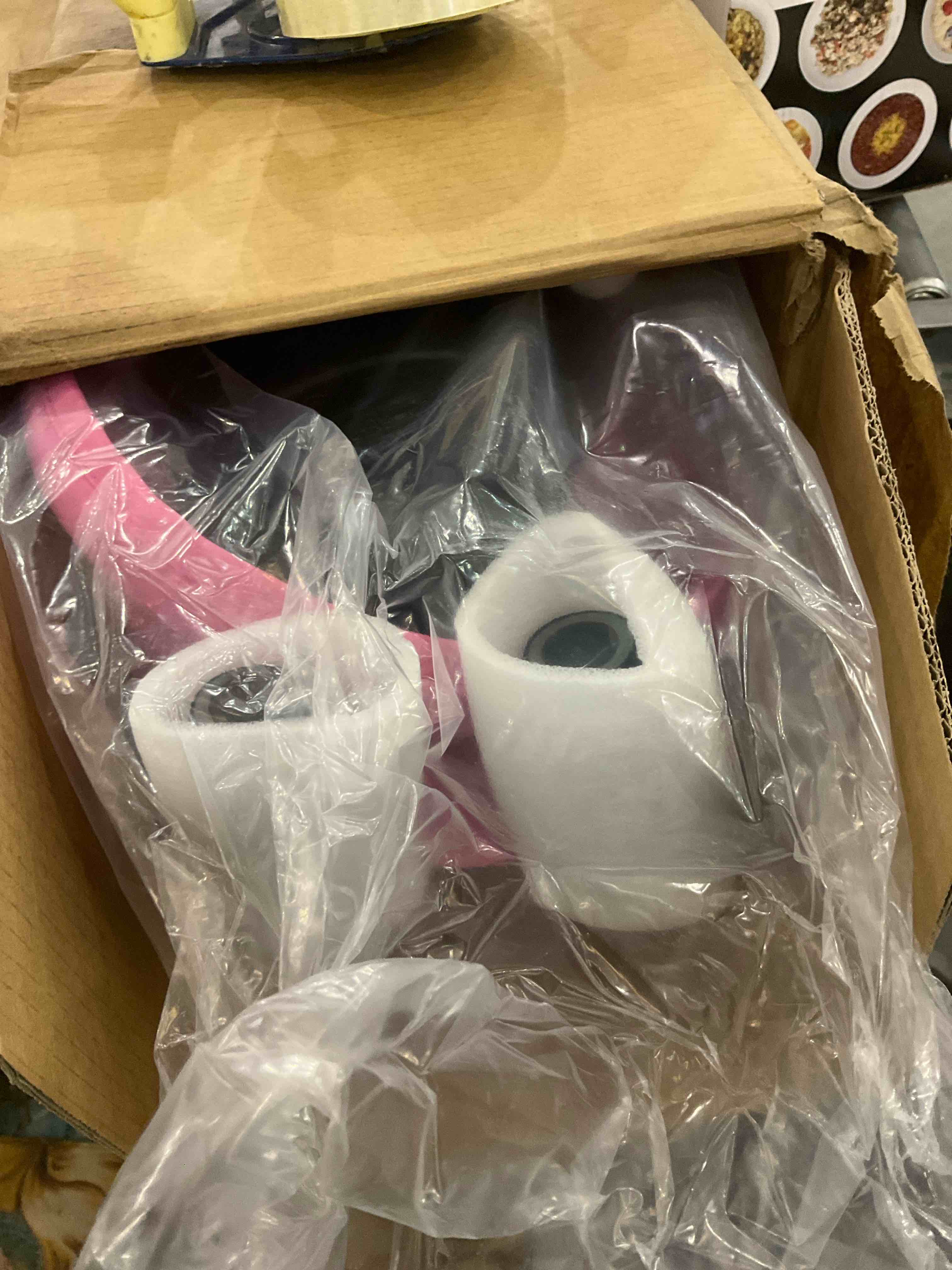 https://s3.amazonaws.com/lotting-images-prod/bidfta/PPE0329531_1729523402400.jpeg
