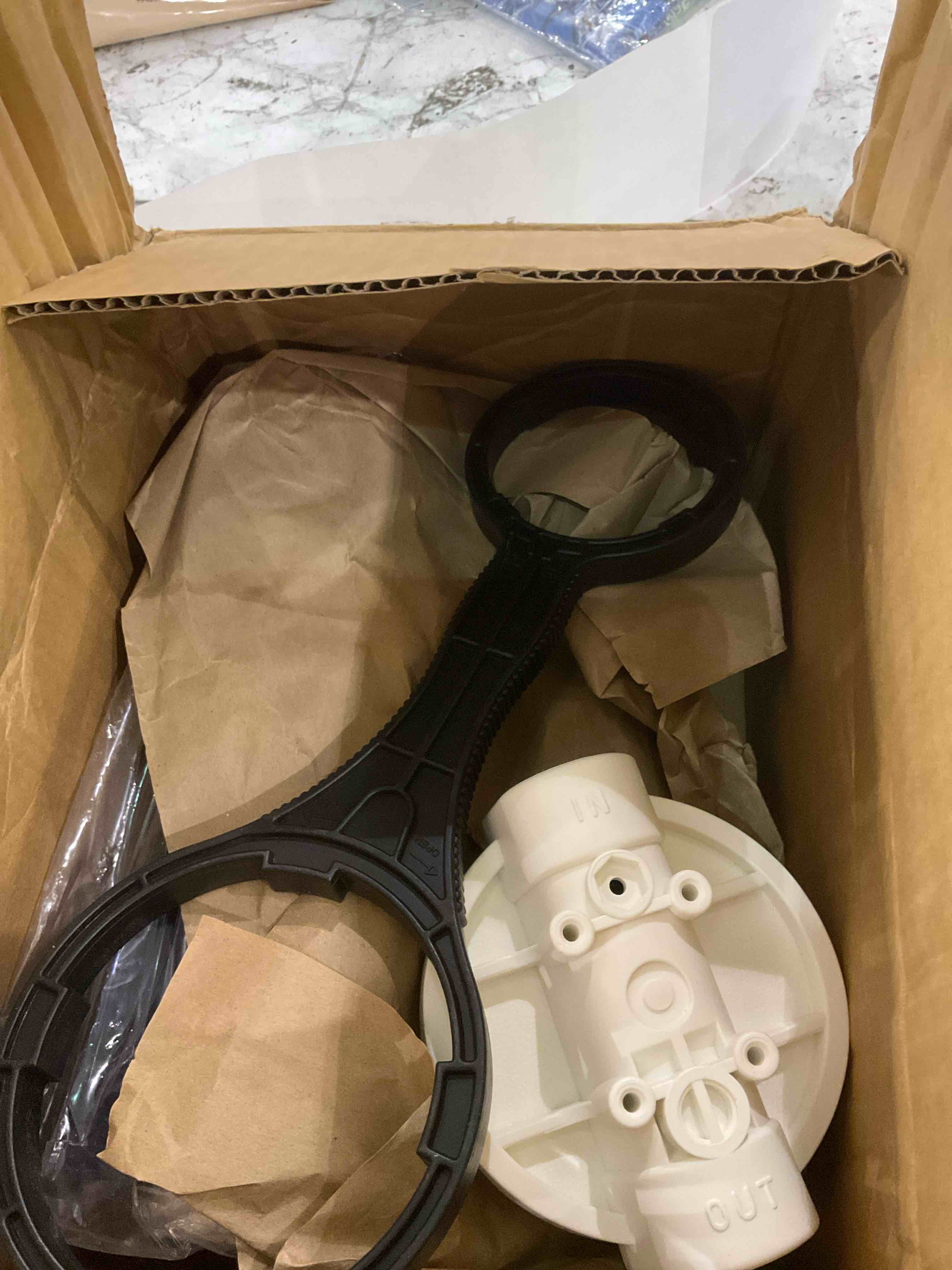 https://s3.amazonaws.com/lotting-images-prod/bidfta/PPE0329583_1729517864136.jpeg