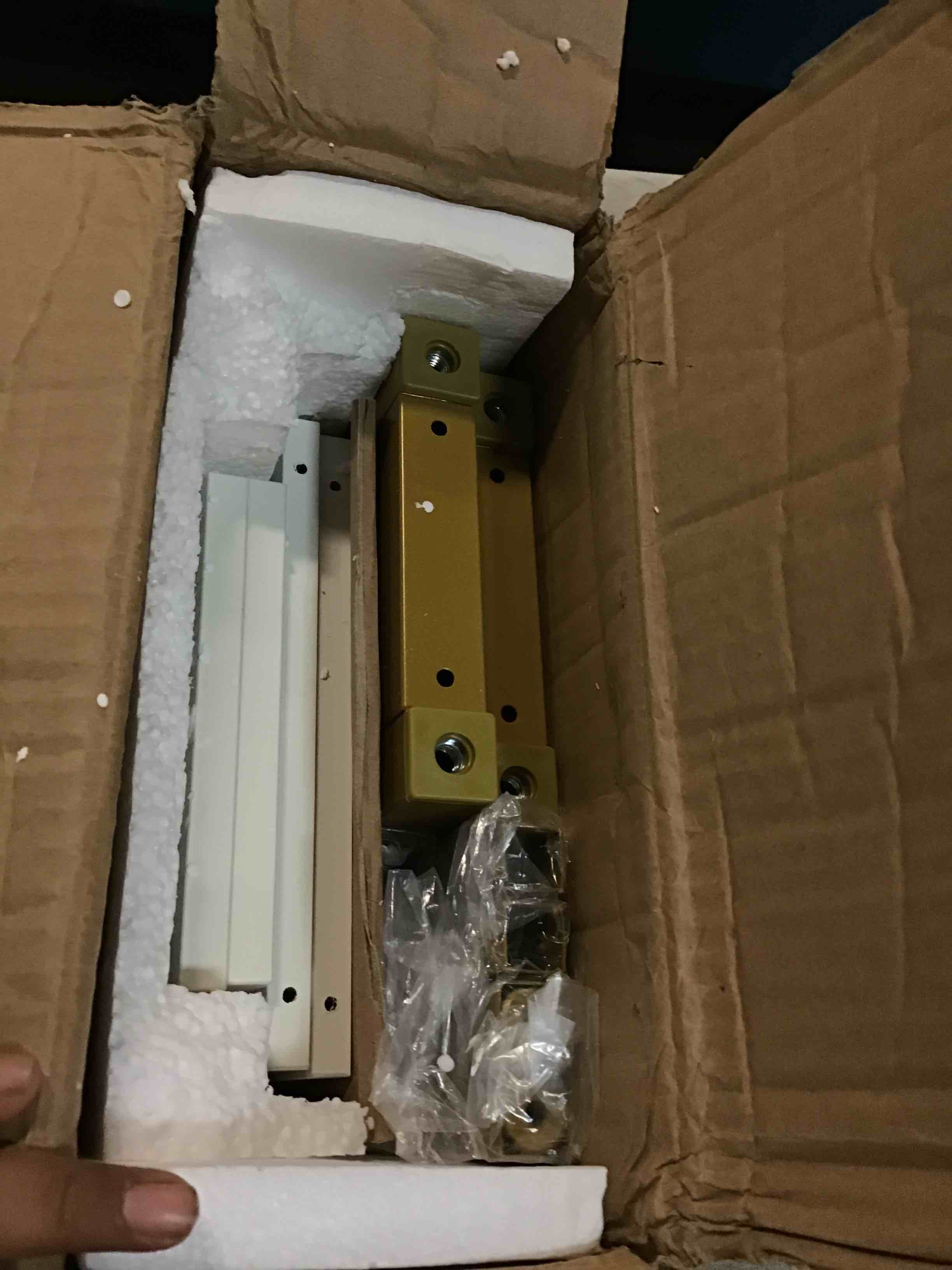 https://s3.amazonaws.com/lotting-images-prod/bidfta/PPE0330166_1728700168472.jpeg