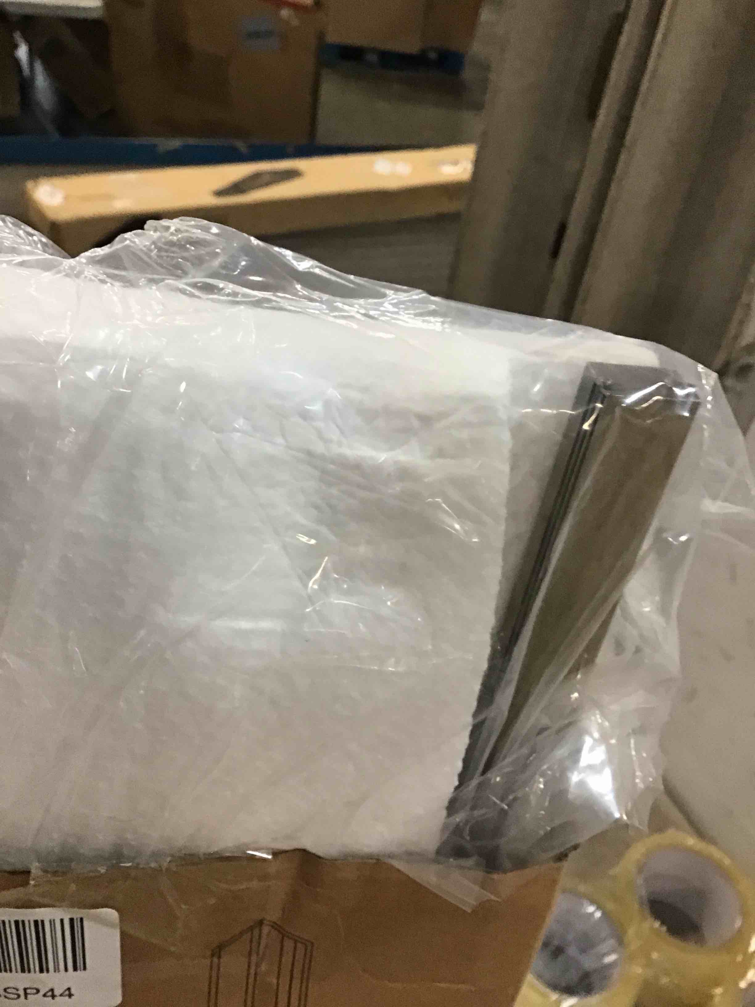 https://s3.amazonaws.com/lotting-images-prod/bidfta/PPE0330705_1728512393213.jpeg