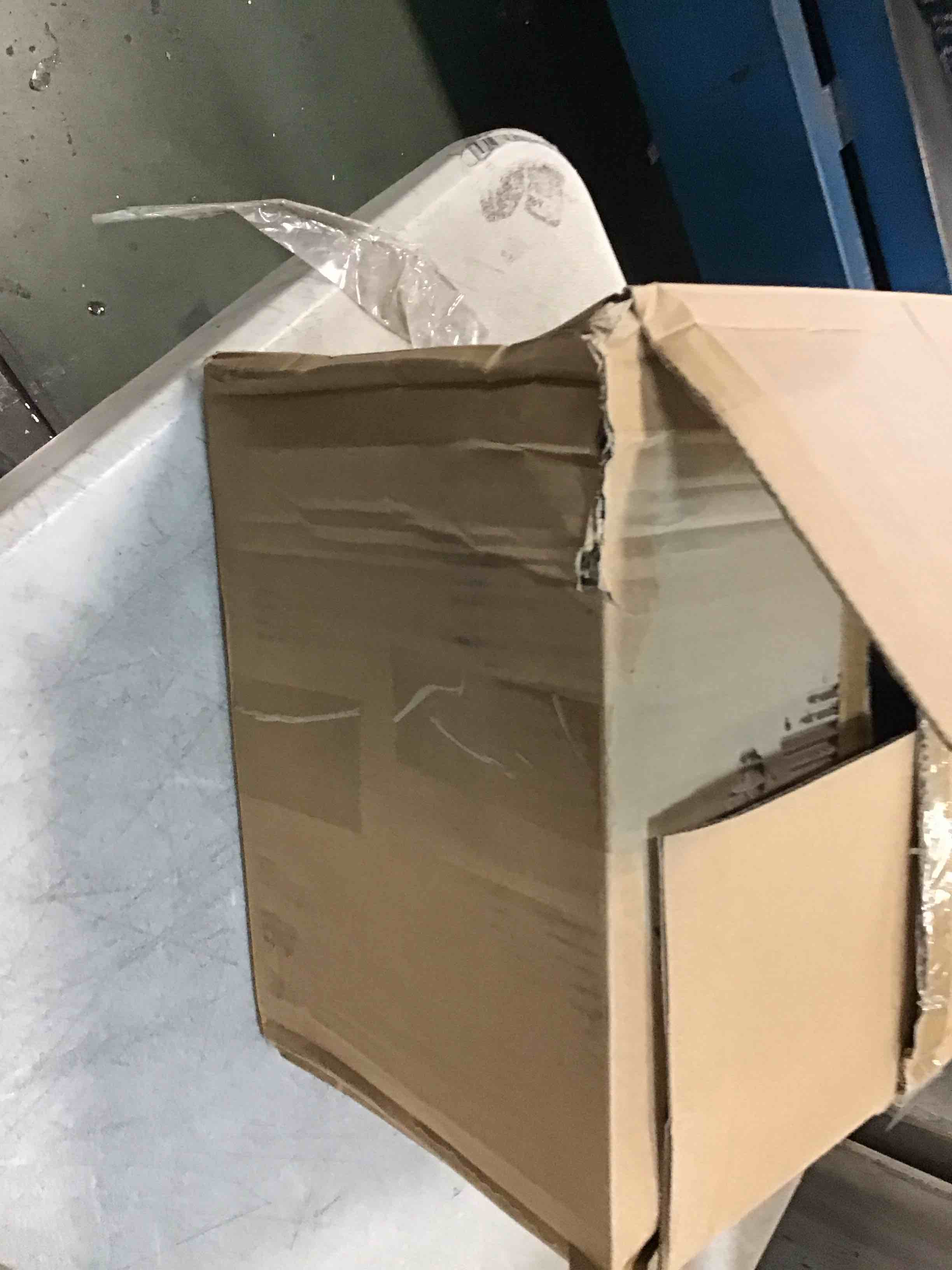 https://s3.amazonaws.com/lotting-images-prod/bidfta/PPE0331262_1728336921104.jpeg