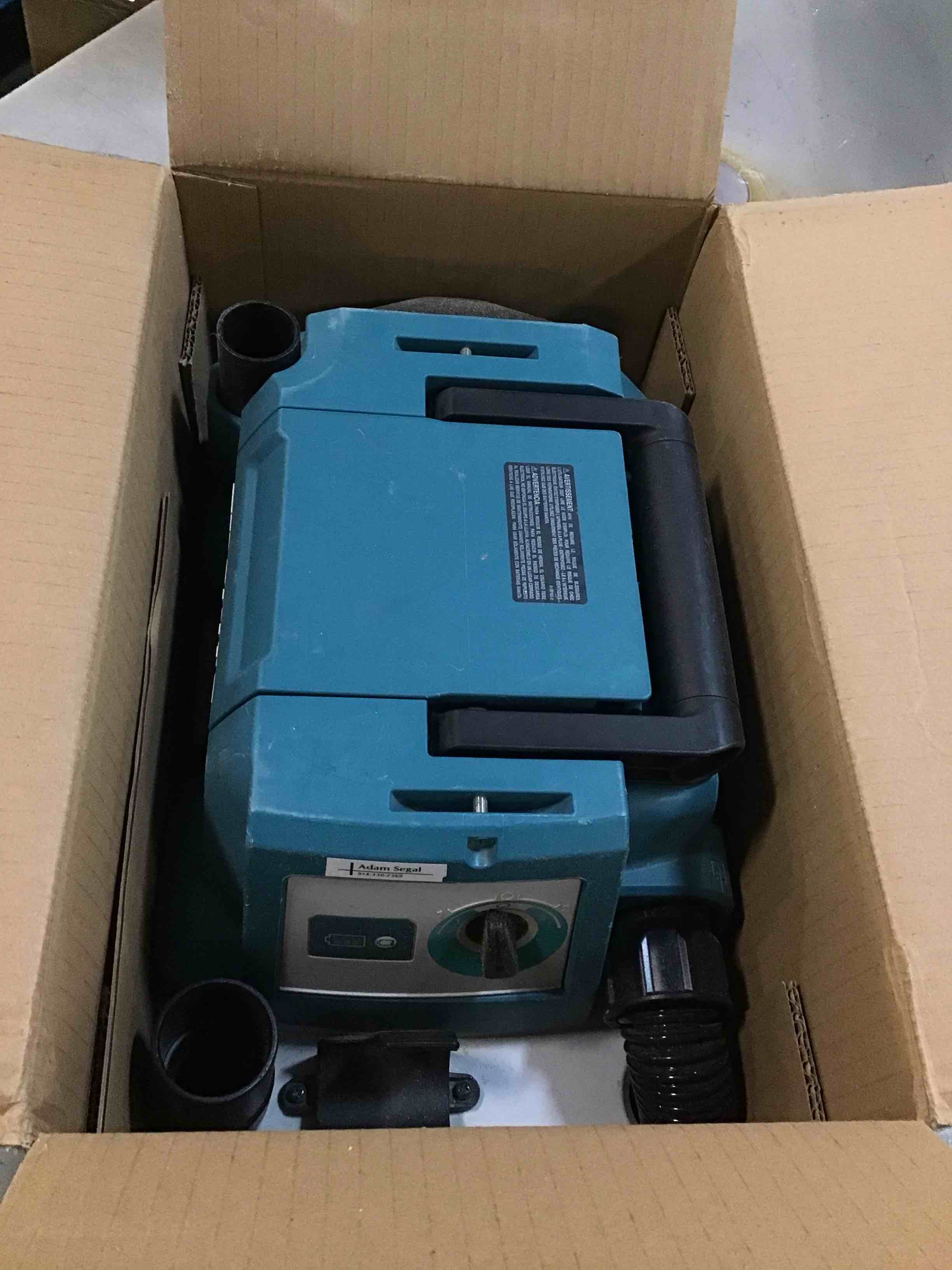 https://s3.amazonaws.com/lotting-images-prod/bidfta/PPE0331370_1728094787792.jpeg