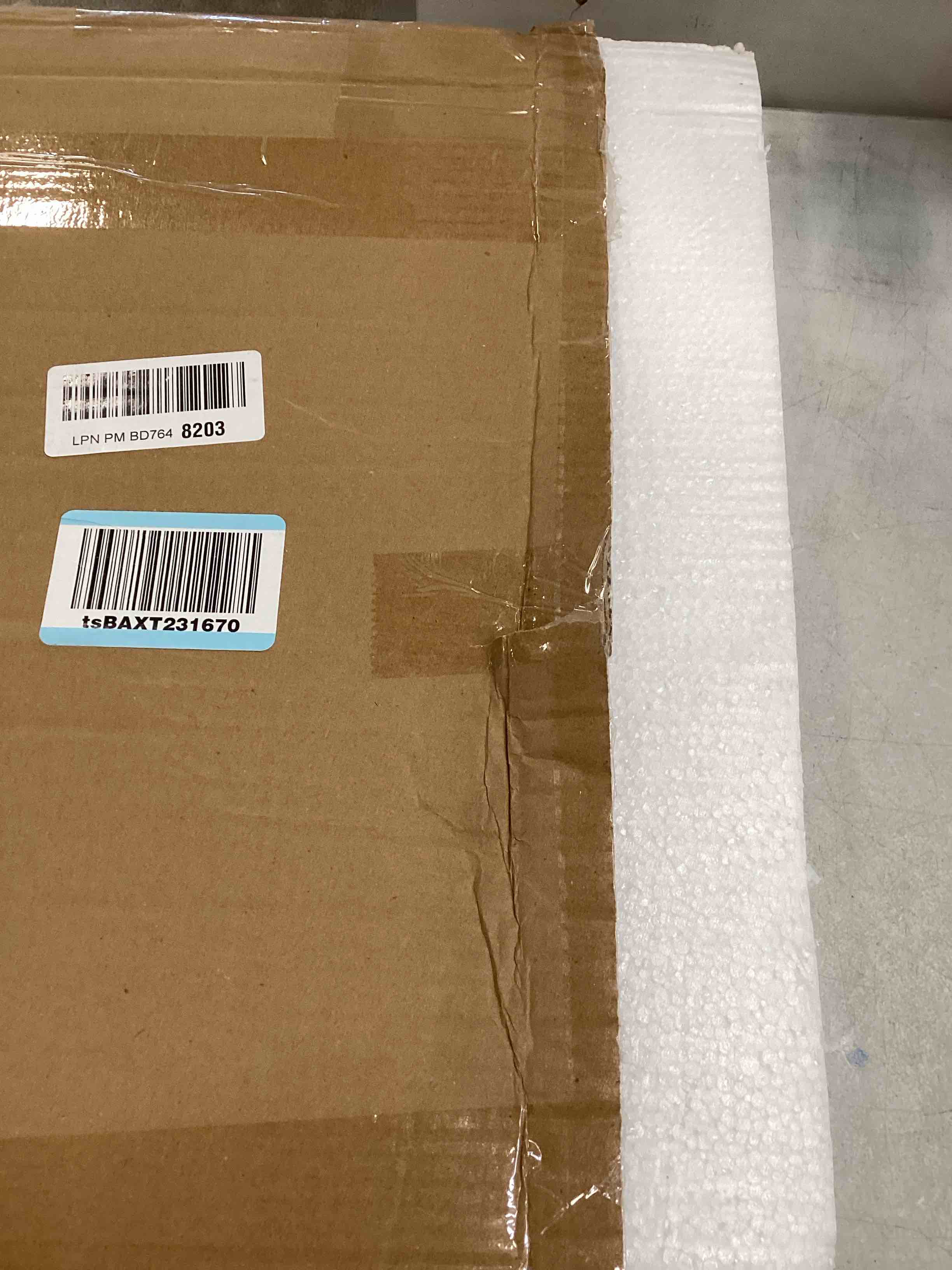 https://s3.amazonaws.com/lotting-images-prod/bidfta/PPE0332112_1727897982923.jpeg