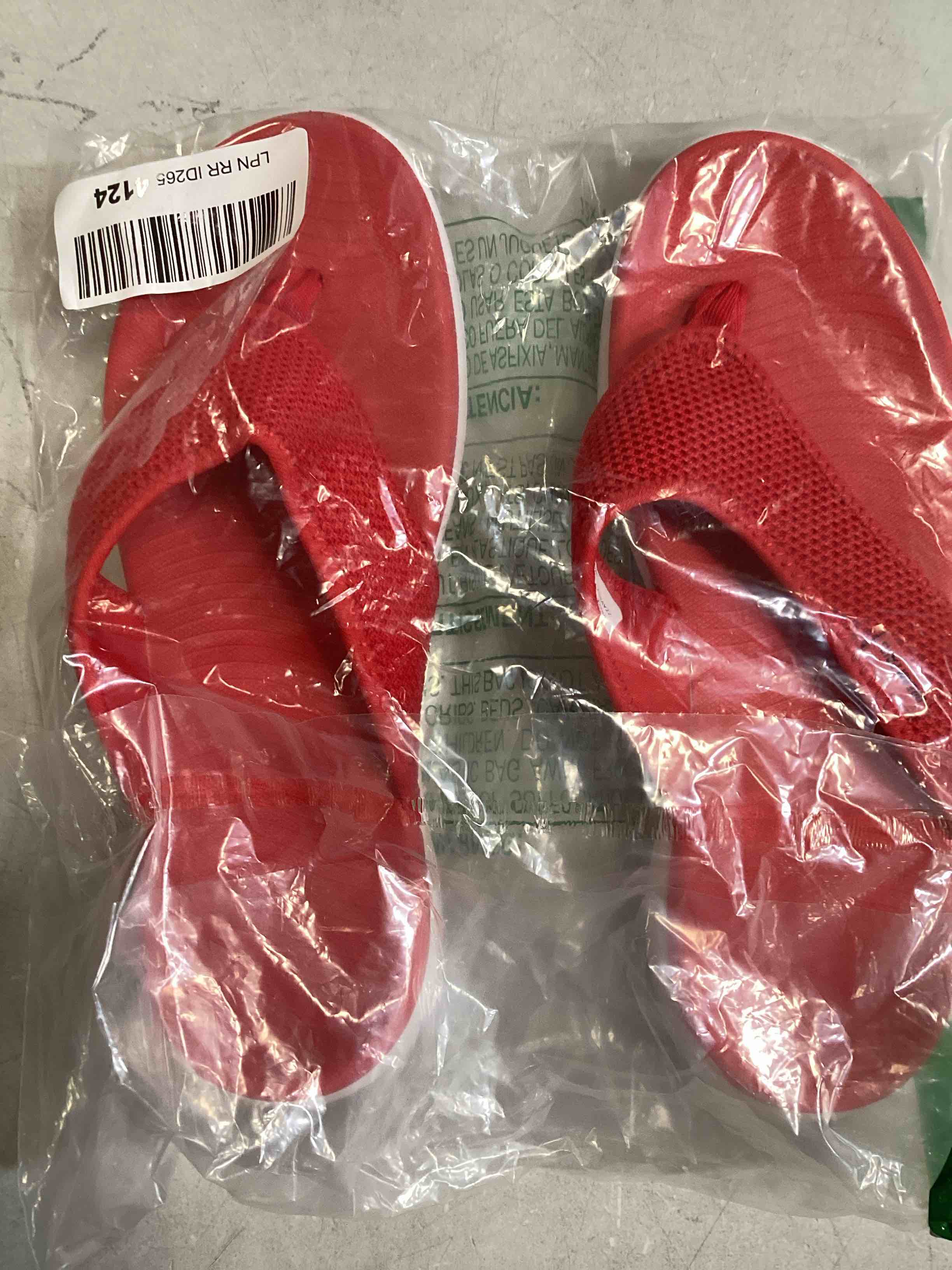 https://s3.amazonaws.com/lotting-images-prod/bidfta/PPE0332323_1727978603758.jpeg