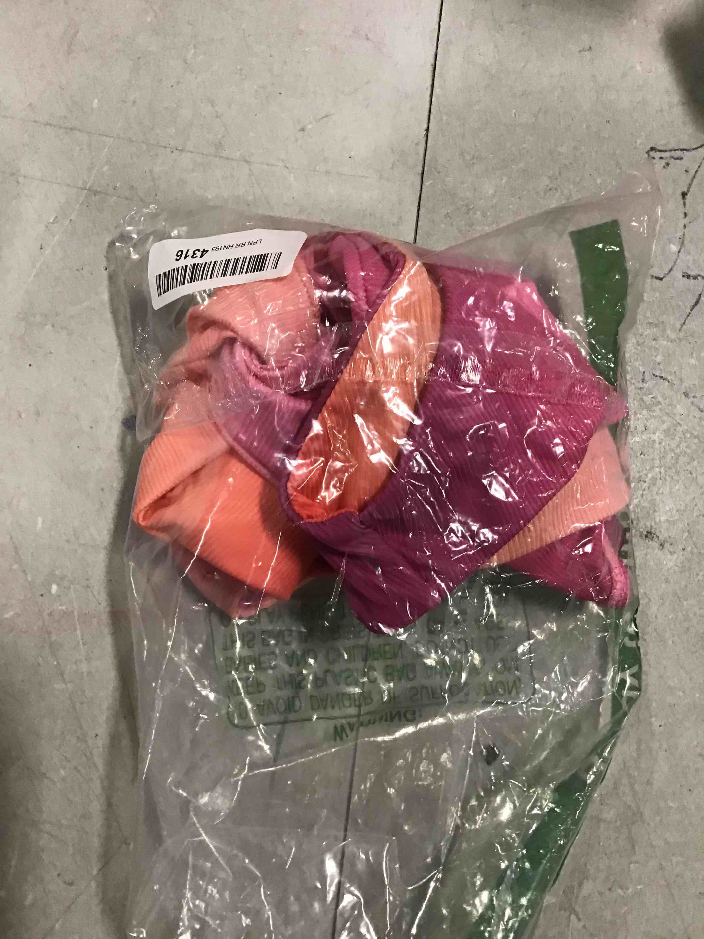 https://s3.amazonaws.com/lotting-images-prod/bidfta/PPE0332392_1728041015999.jpeg