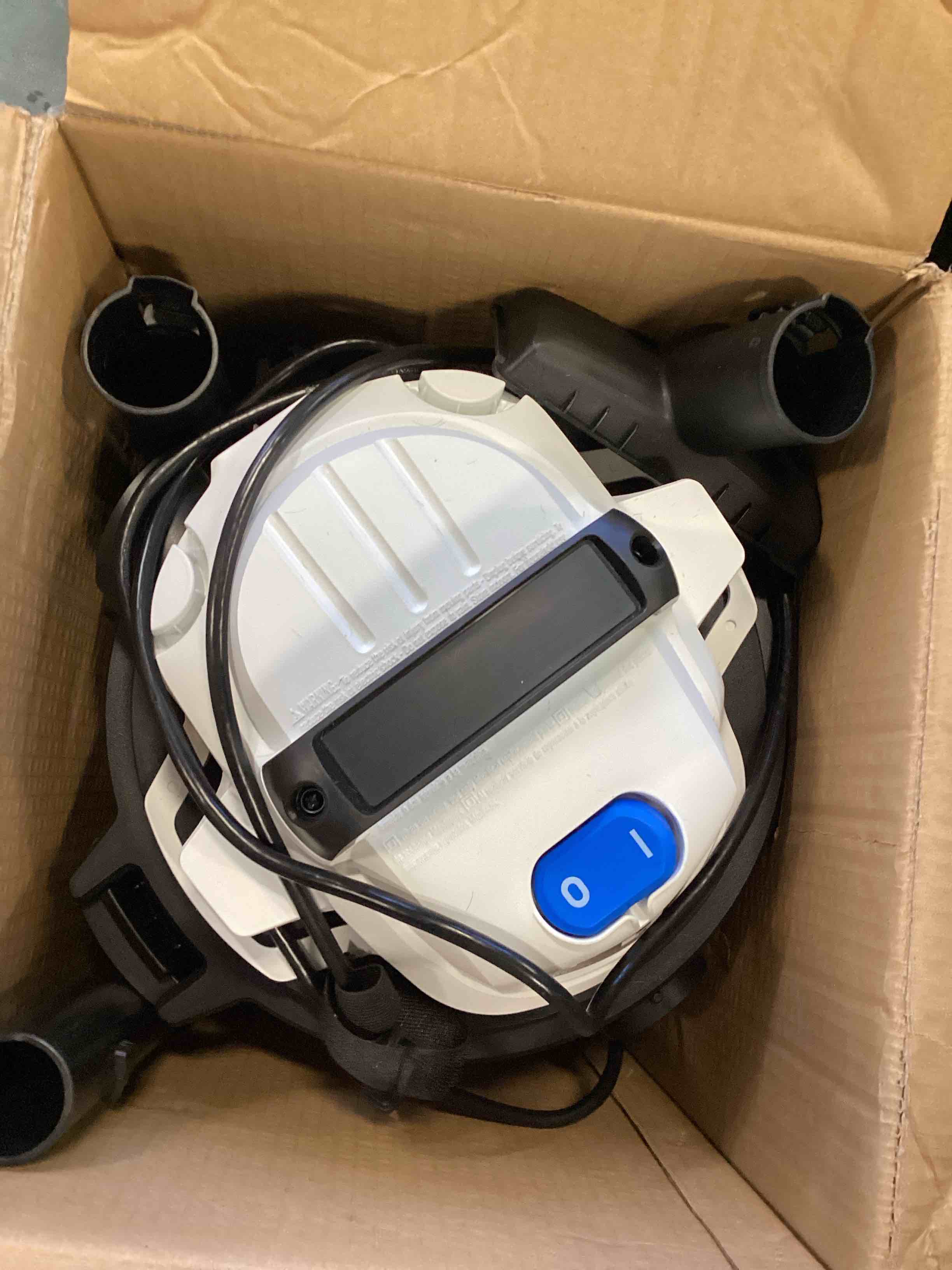 https://s3.amazonaws.com/lotting-images-prod/bidfta/PPE0332880_1728331468912.jpeg