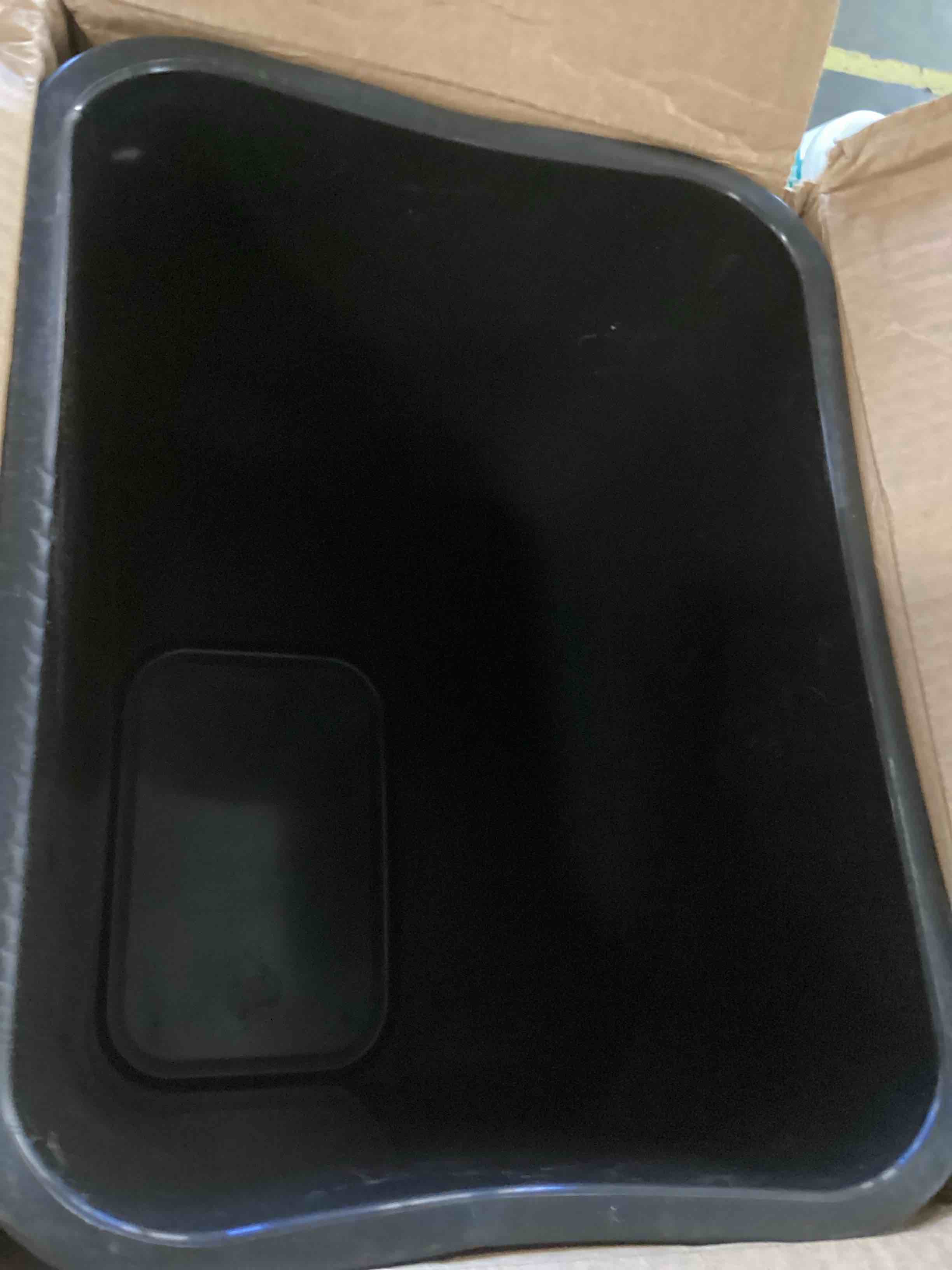 https://s3.amazonaws.com/lotting-images-prod/bidfta/PPE0333700_1728568130237.jpeg