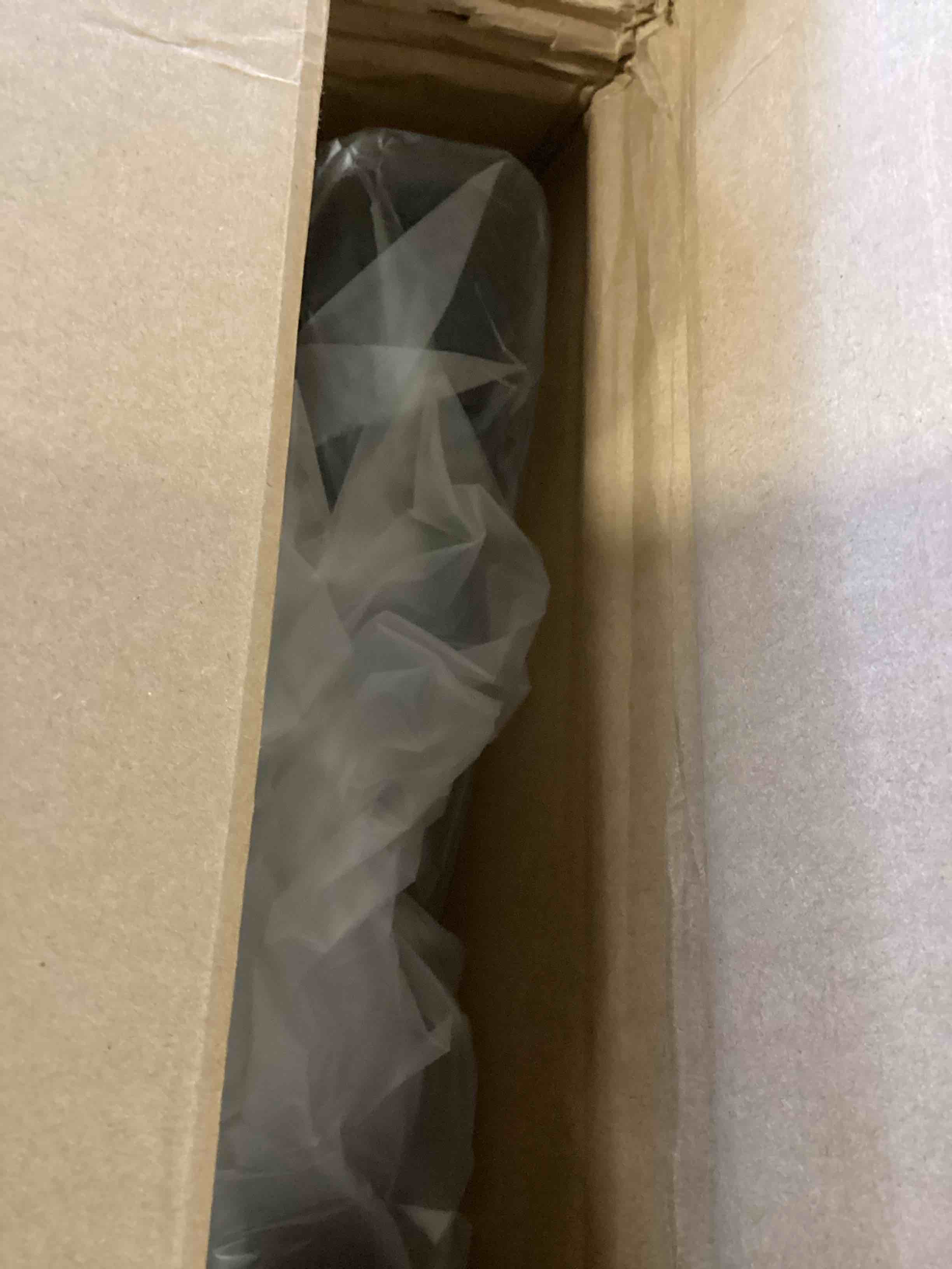 https://s3.amazonaws.com/lotting-images-prod/bidfta/PPE0333794_1728585509626.jpeg