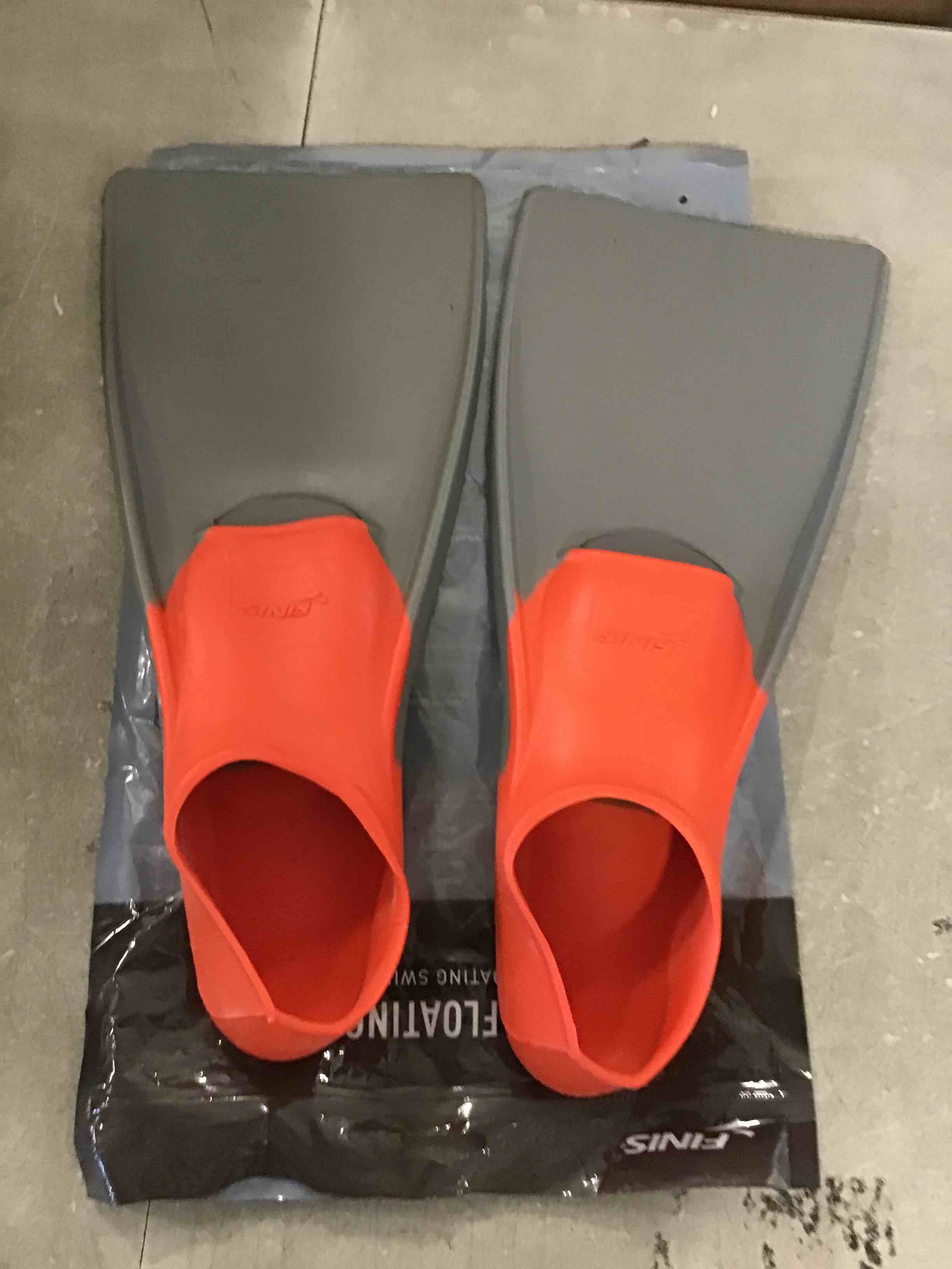 https://s3.amazonaws.com/lotting-images-prod/bidfta/PPE0333884_1728652013085.jpeg