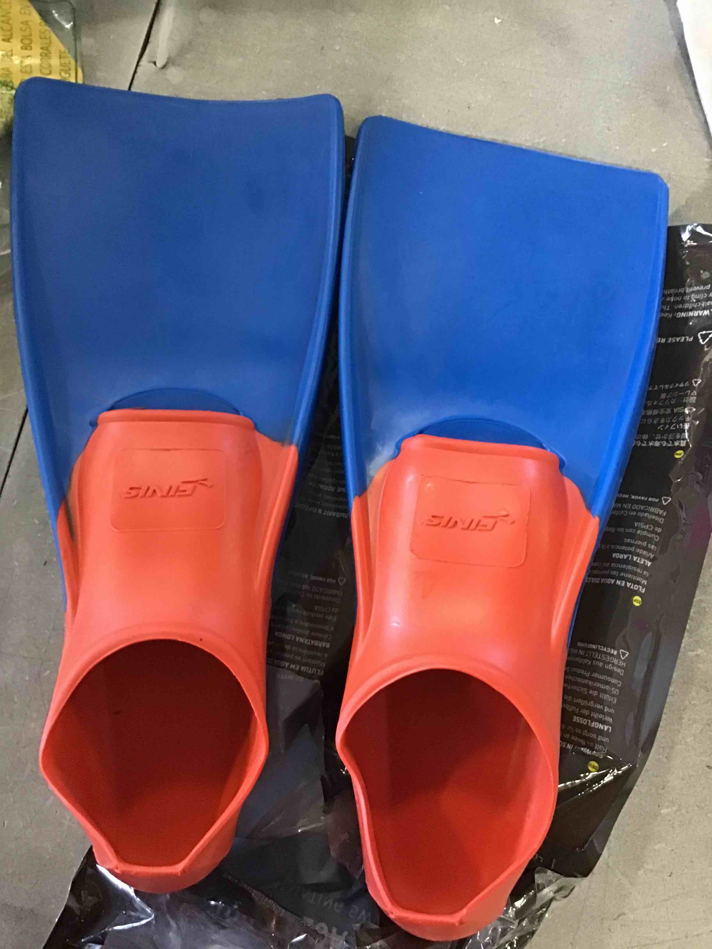 https://s3.amazonaws.com/lotting-images-prod/bidfta/PPE0333968_1728665132143.jpeg