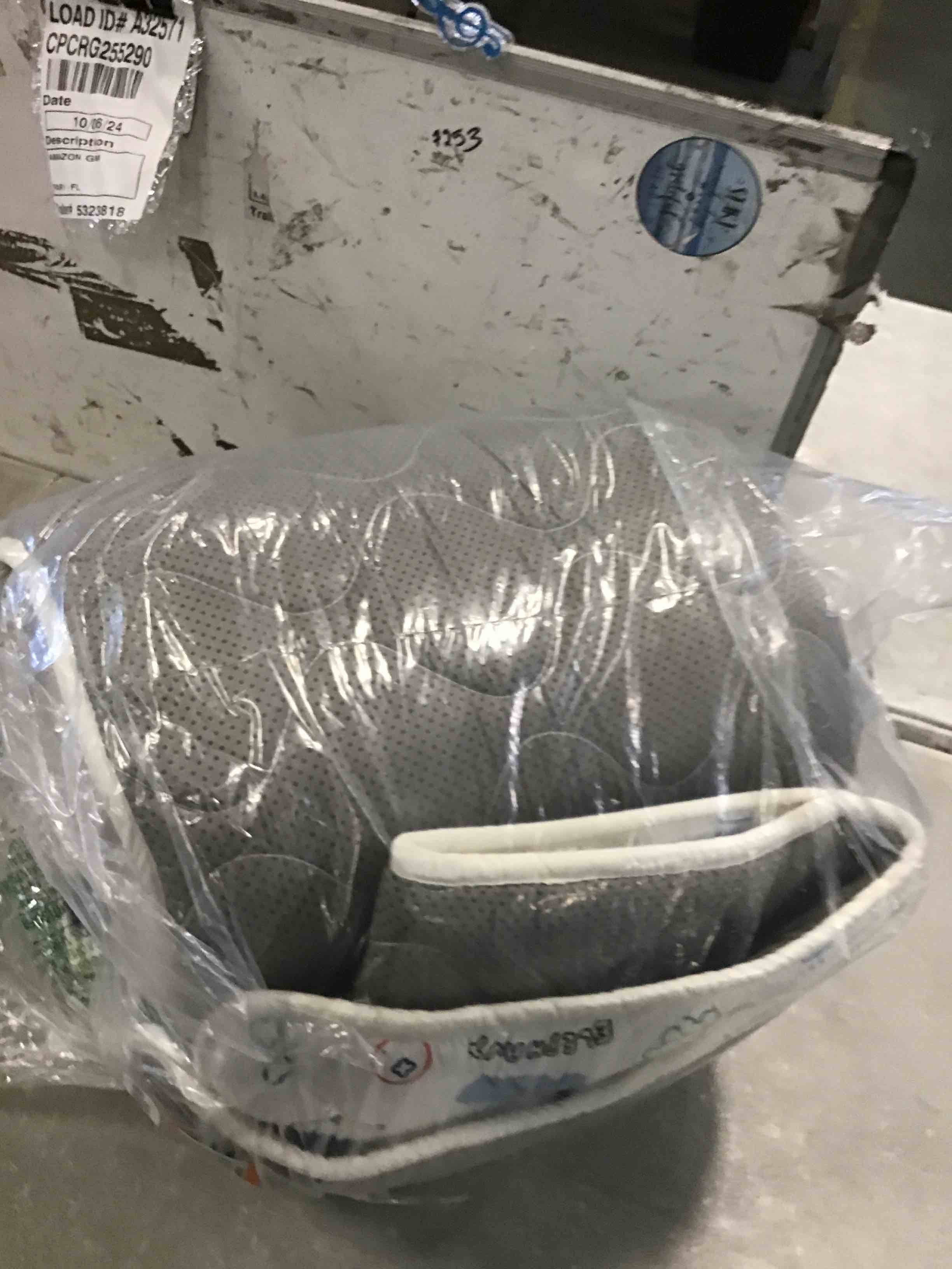 https://s3.amazonaws.com/lotting-images-prod/bidfta/PPE0335030_1728575516613.jpeg