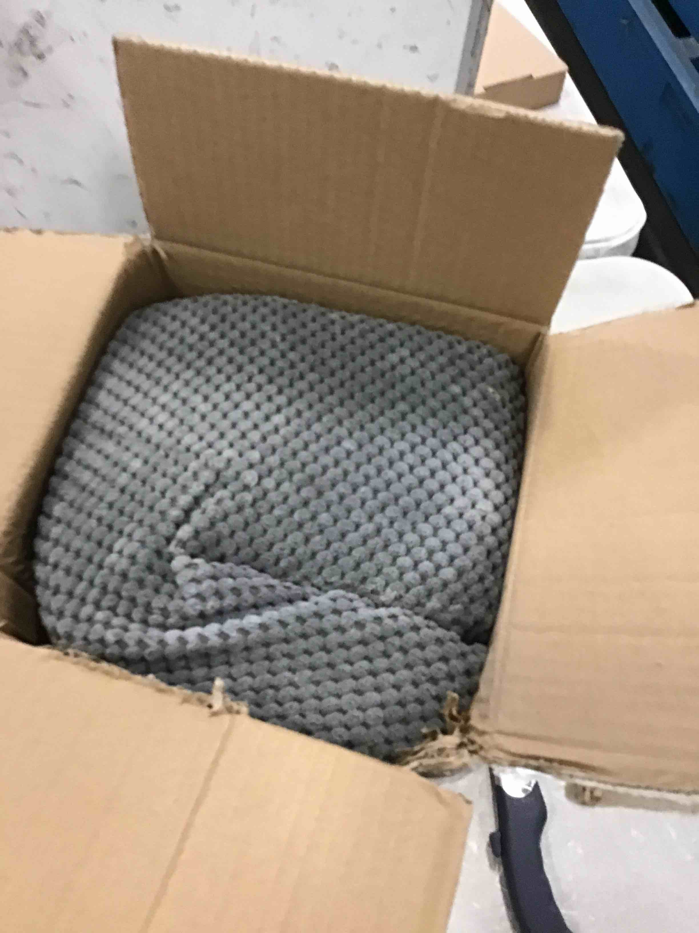 https://s3.amazonaws.com/lotting-images-prod/bidfta/PPE0335065_1728571634640.jpeg