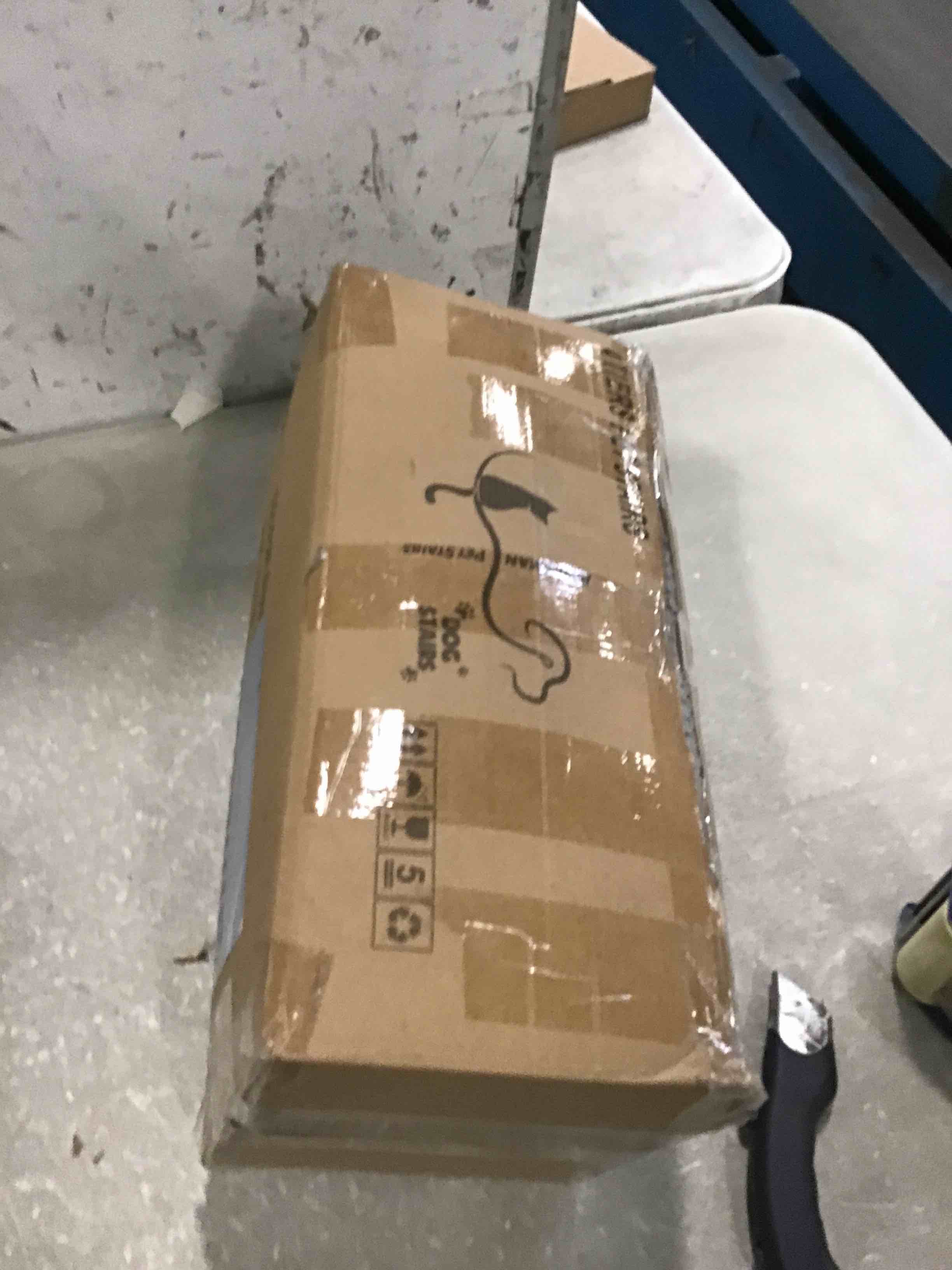 https://s3.amazonaws.com/lotting-images-prod/bidfta/PPE0335065_1728571645419.jpeg