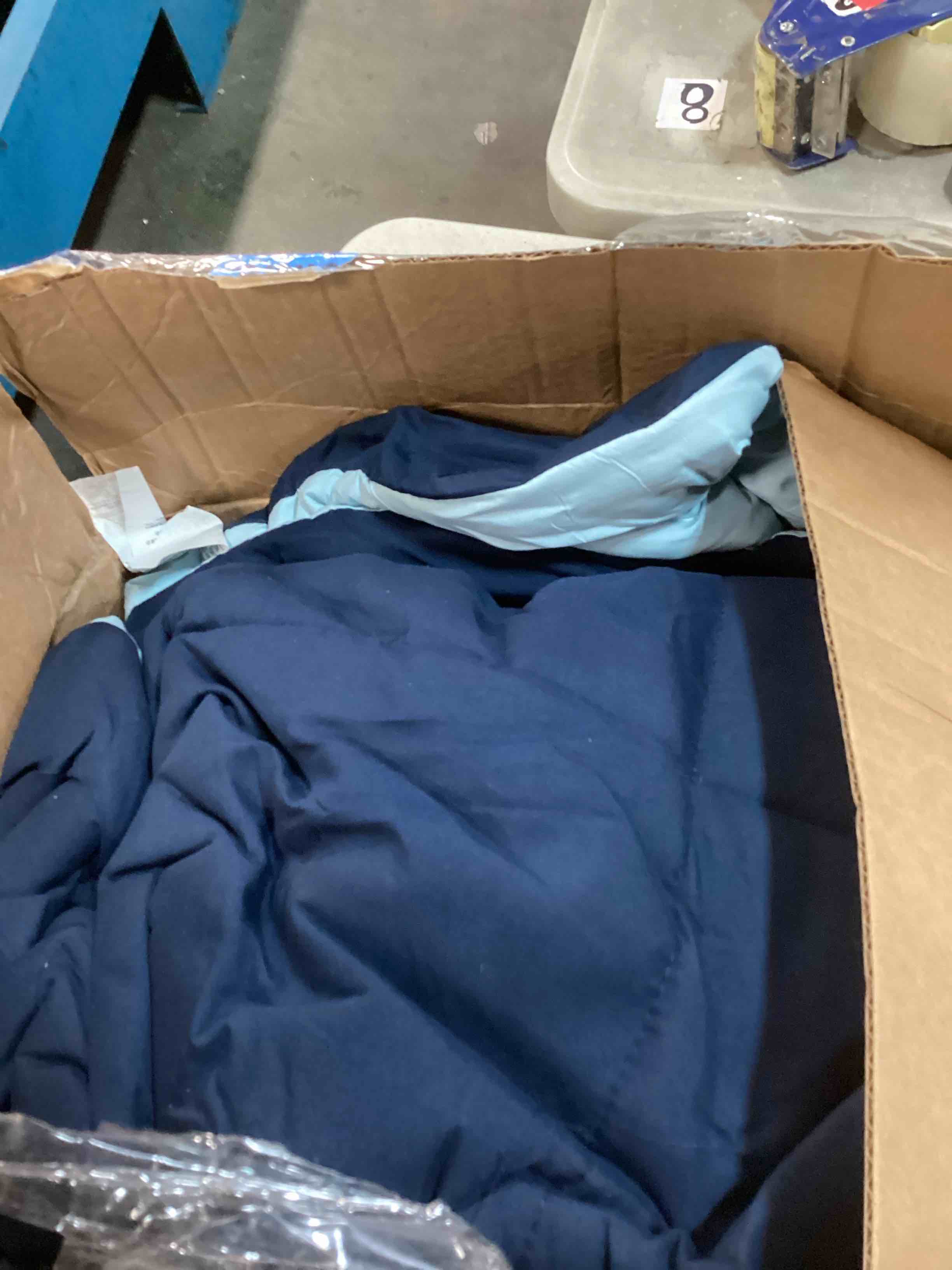 https://s3.amazonaws.com/lotting-images-prod/bidfta/PPE0336153_1729730028969.jpeg