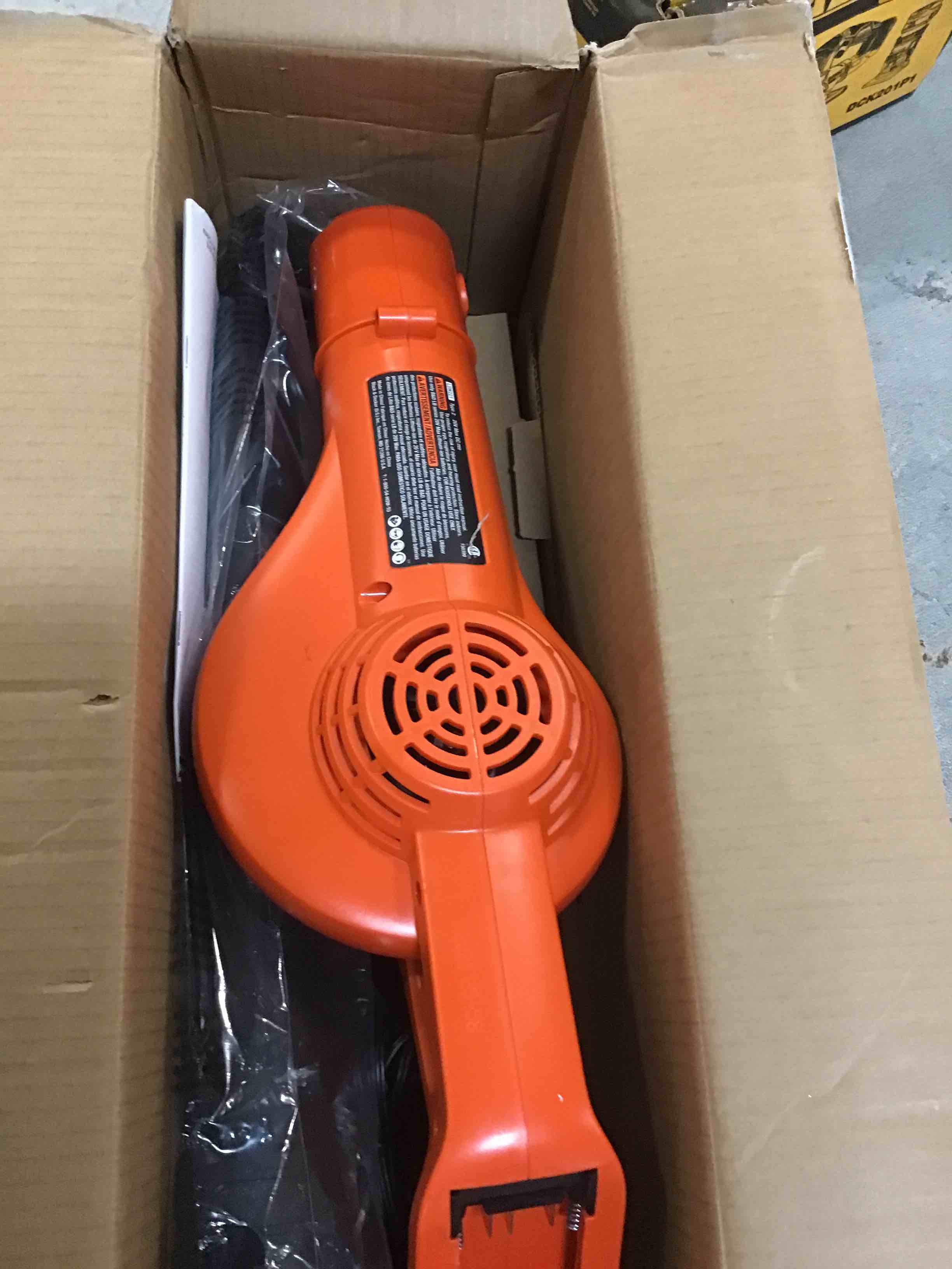 https://s3.amazonaws.com/lotting-images-prod/bidfta/PPE0336326_1729708131101.jpeg