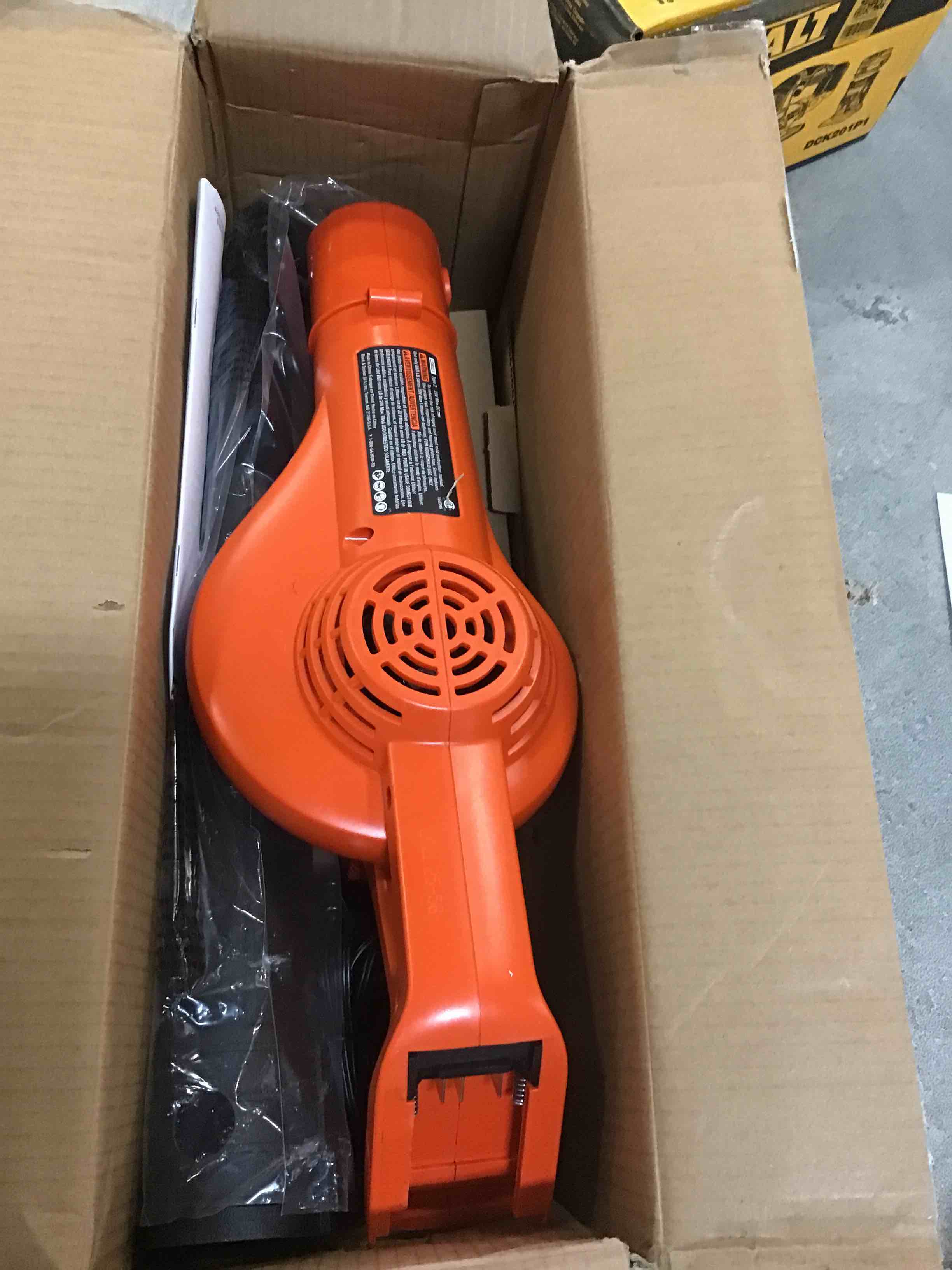 https://s3.amazonaws.com/lotting-images-prod/bidfta/PPE0336326_1729708138759.jpeg